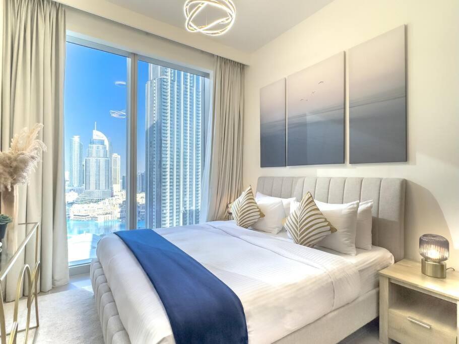 3br In Tower W Maid'sroom Apartment