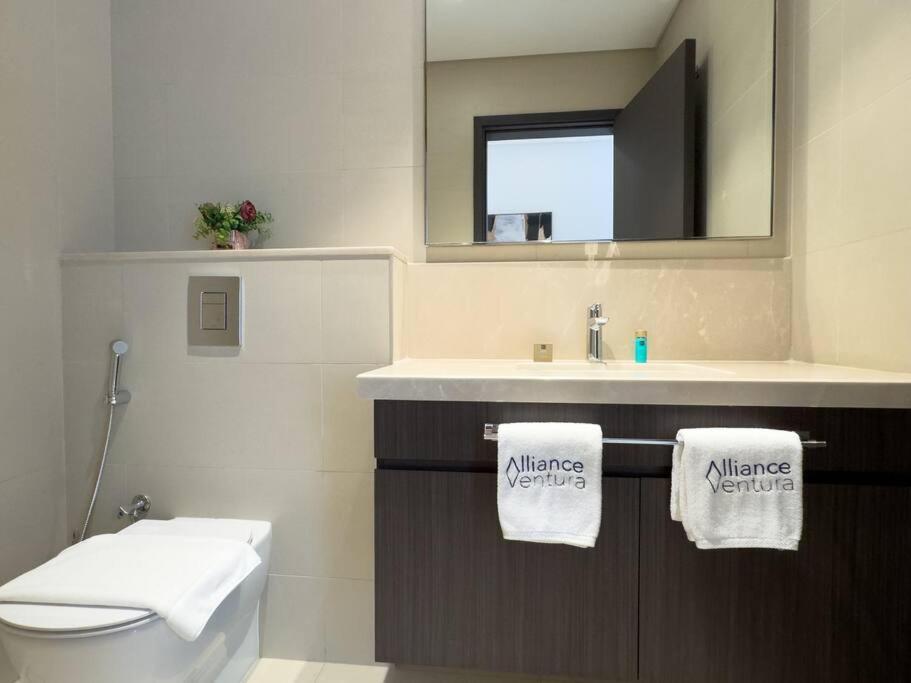 Apartment 3br Maids With Full Burj Khalifa Views Dubai