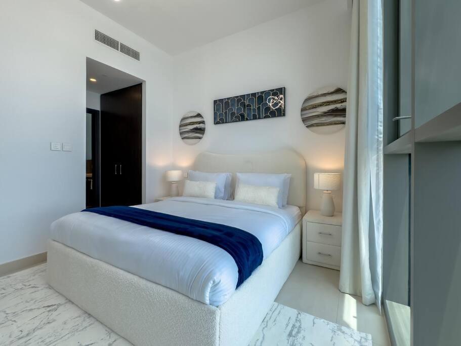 Apartment 3br Maids With Full Burj Khalifa Views *