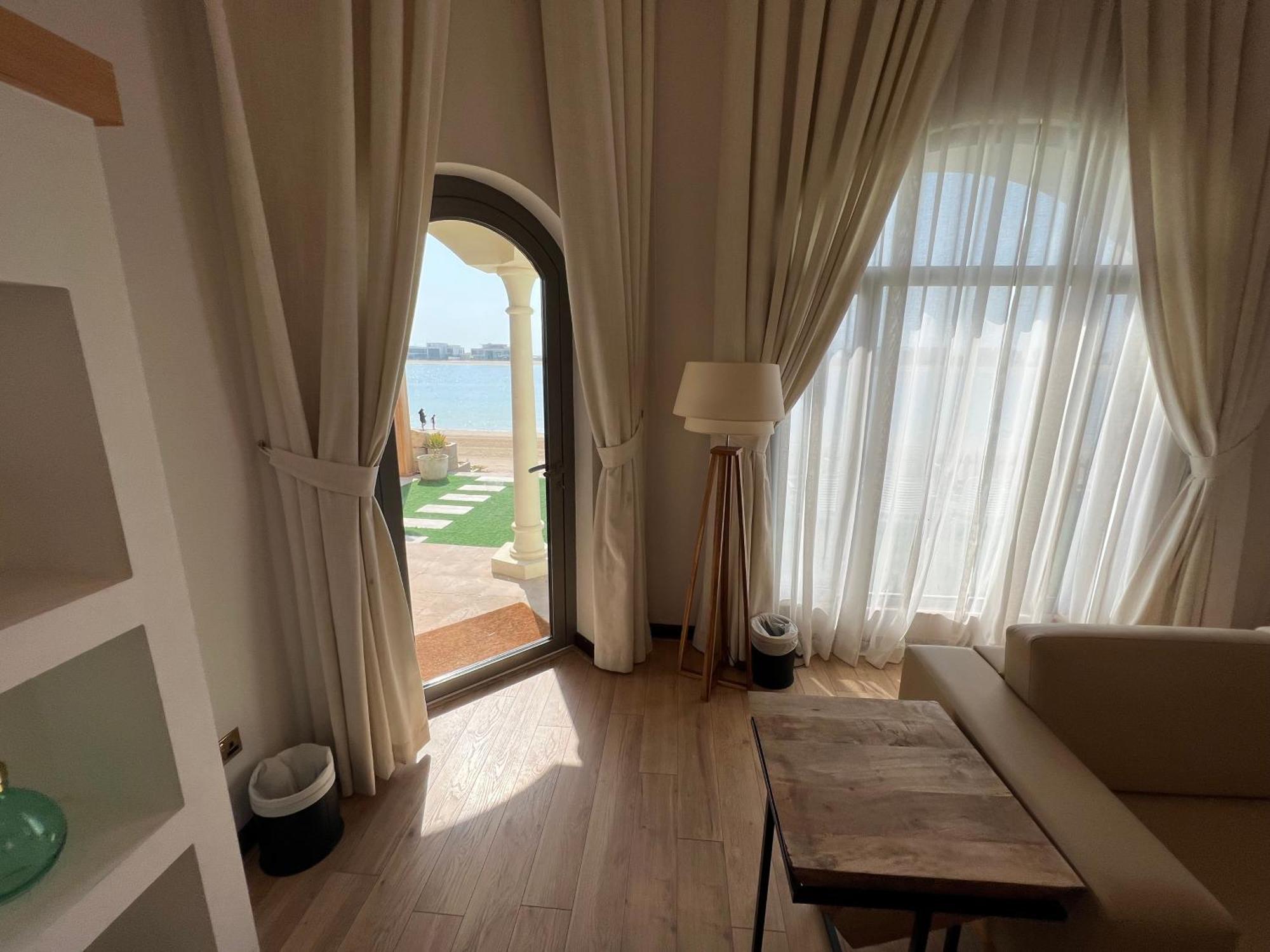 Villa Living In