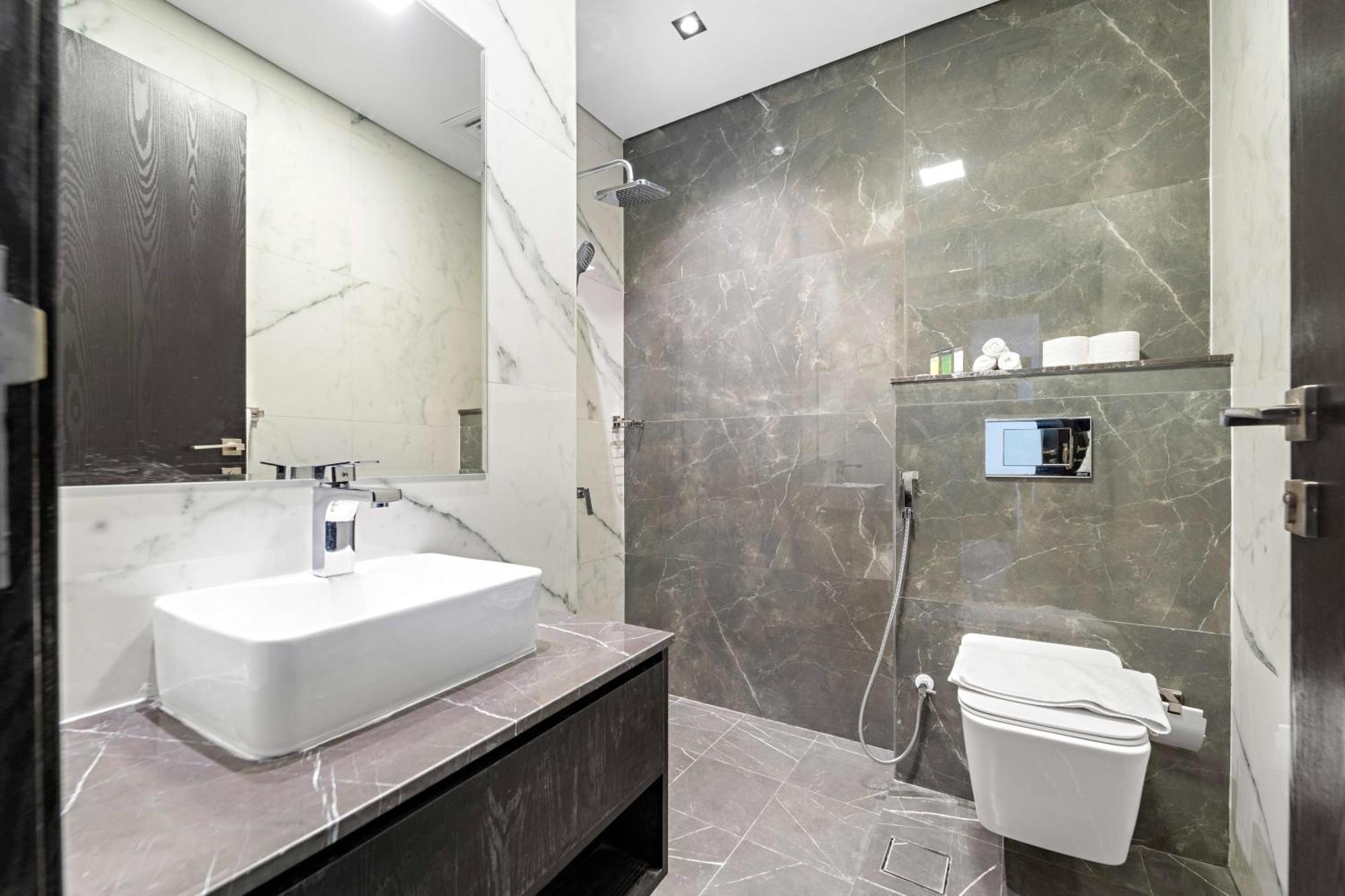 Modern 1-bedroom With Pool Gym And Hammam Apartment Dubai