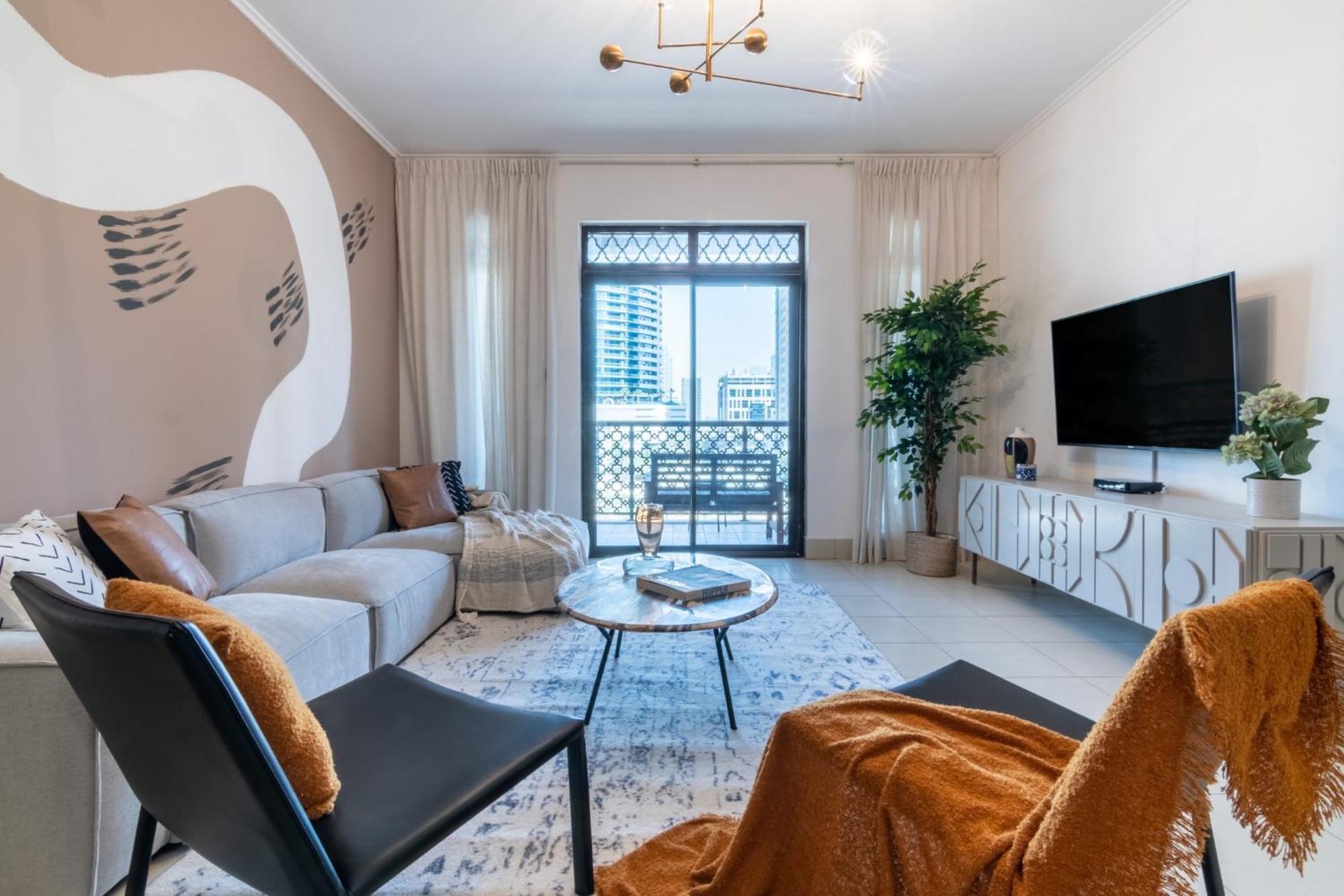 The Smart Concierge - Reehan 6 *