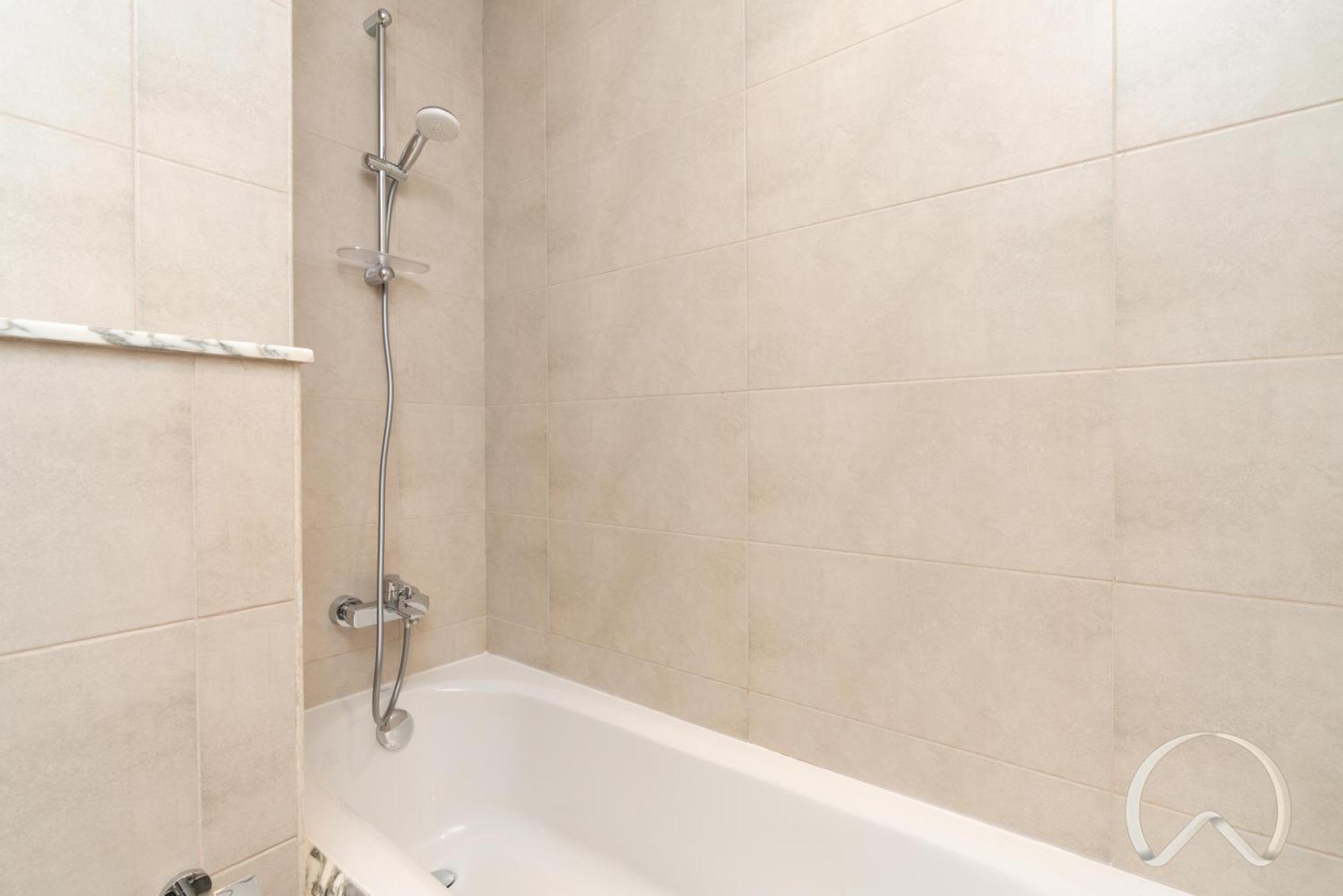 Oraya - Paramount Midtown Luxurious 2br With Sea View * Dubai