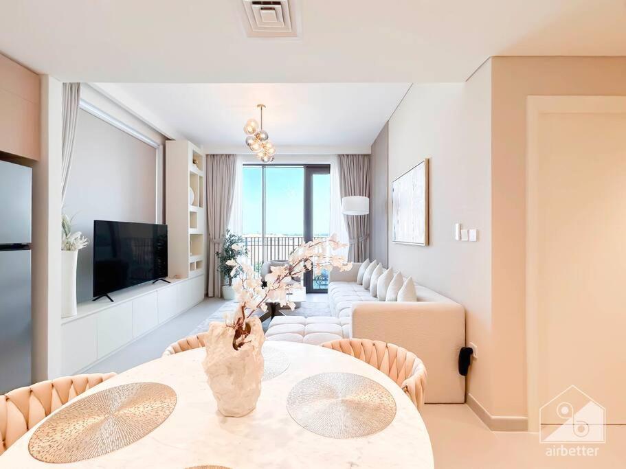 Apartment Amazing At Creek With Balcony & View