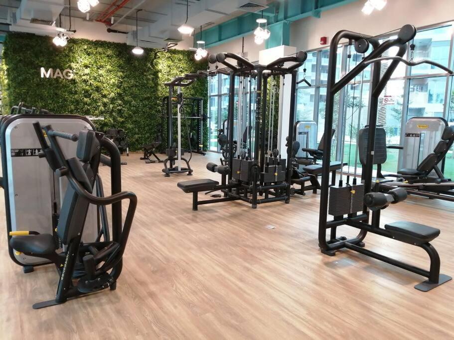 Premium Few Minutes To Expo Site Apartment *