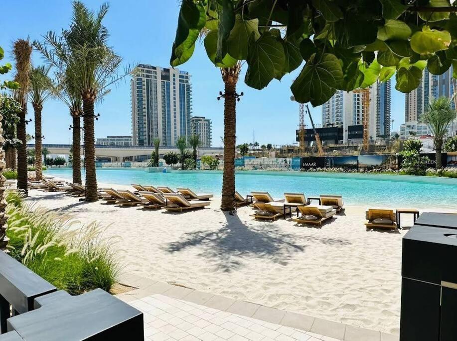 Amazing At Creek With Balcony & View * Dubai