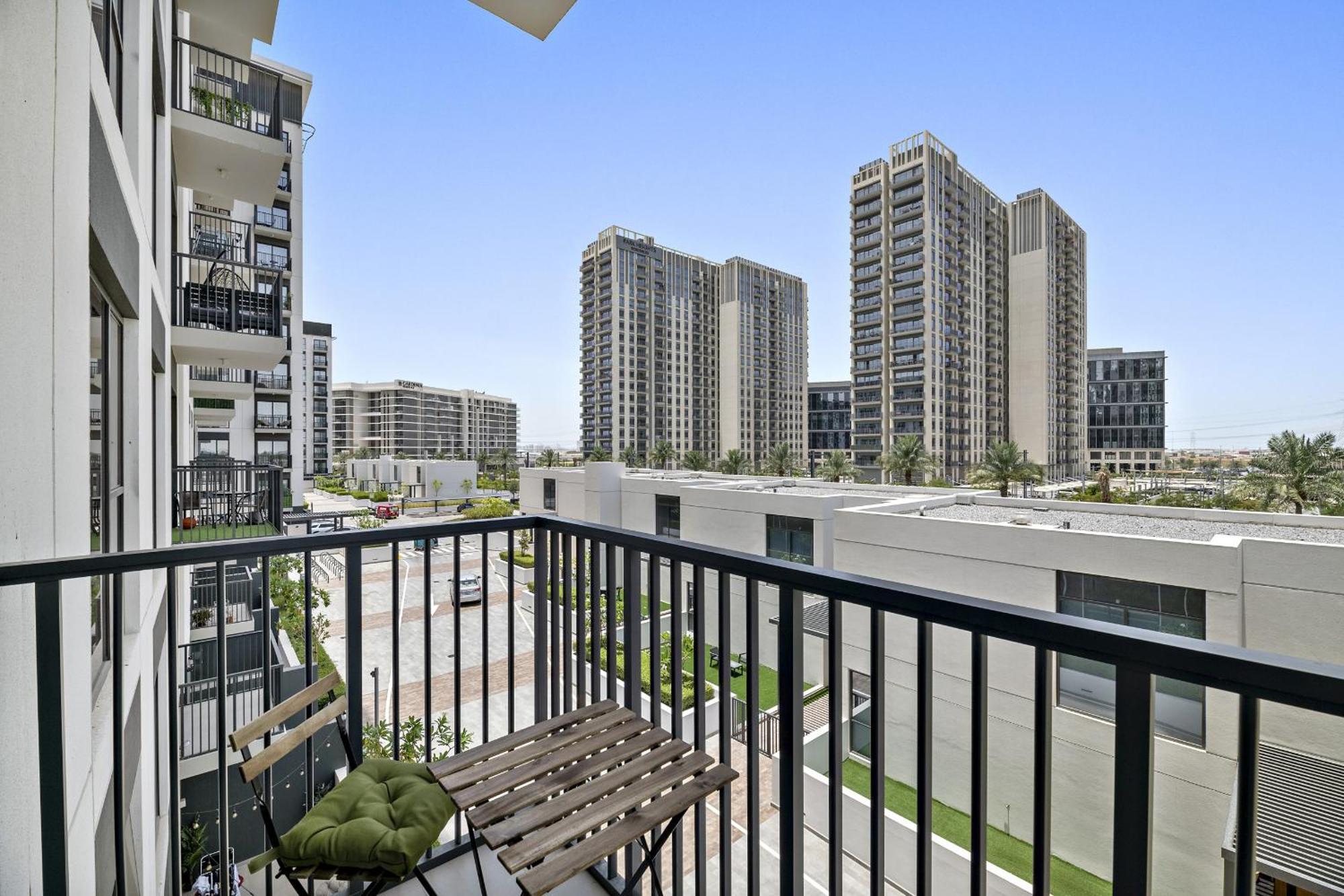 Vayk - Great Community 2bd * Dubai