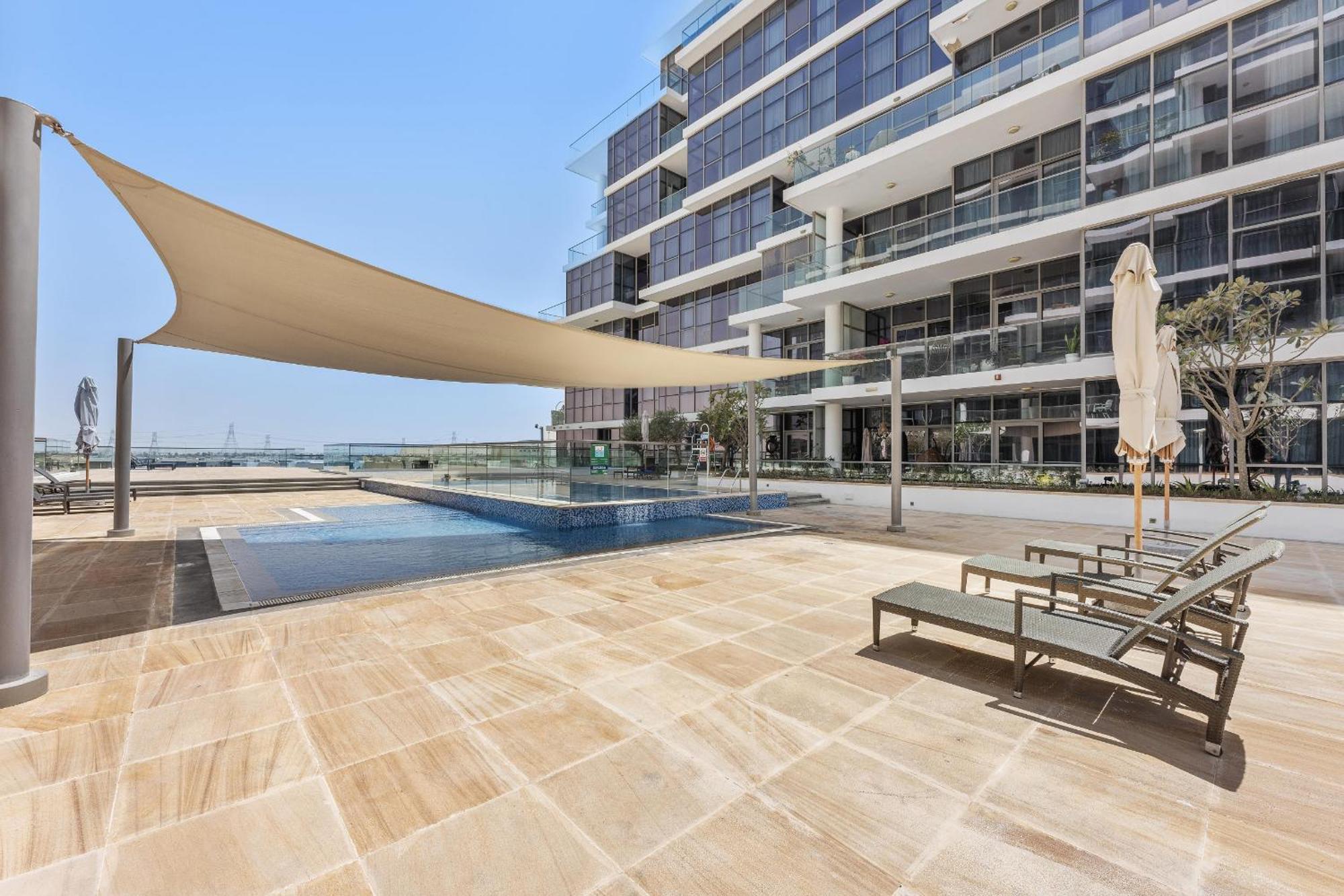 Vayk - Great 1bd Dubai