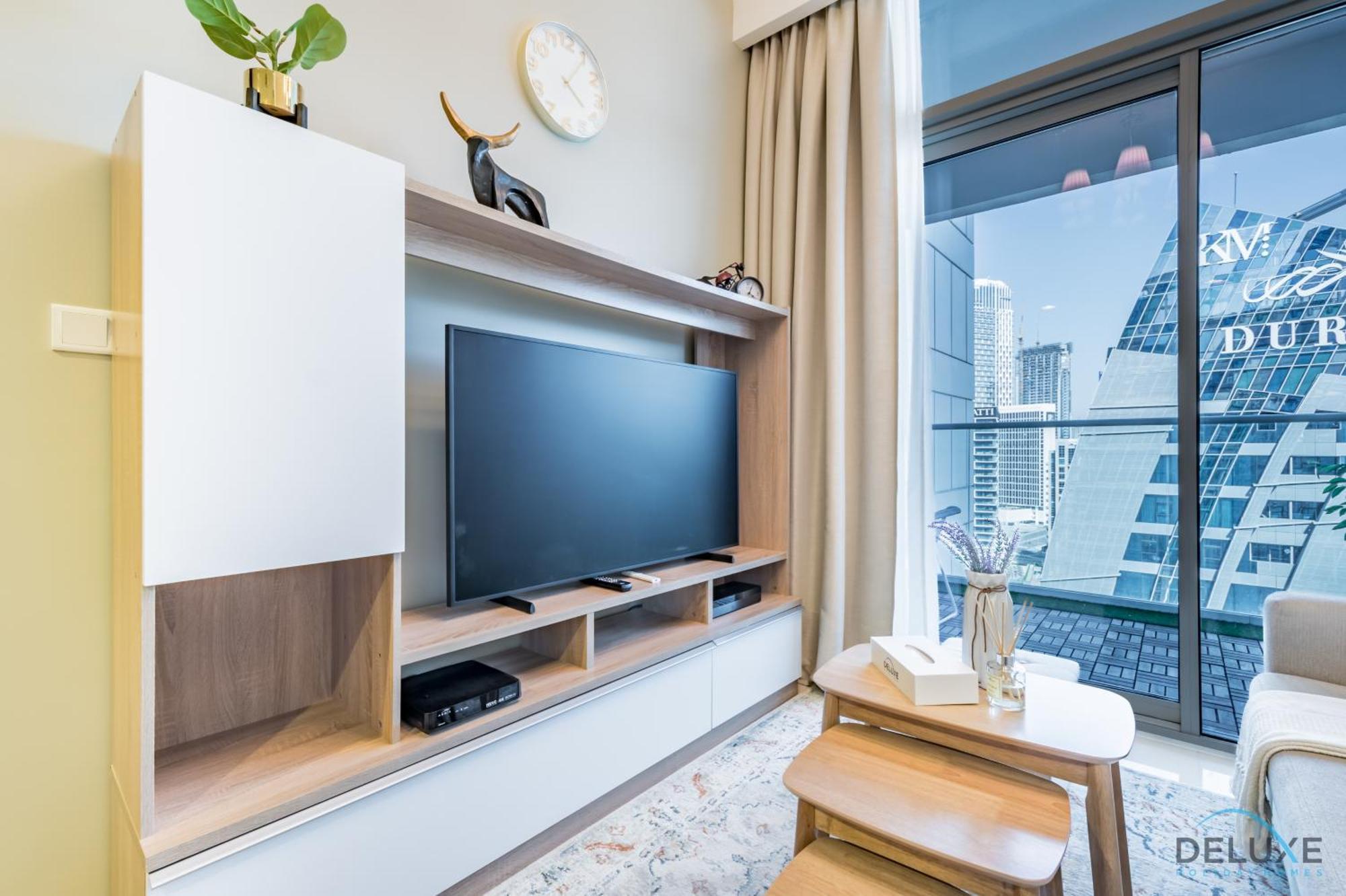 Calm 1br In Vera Tower, Business Bay By Deluxe Homes * Dubai