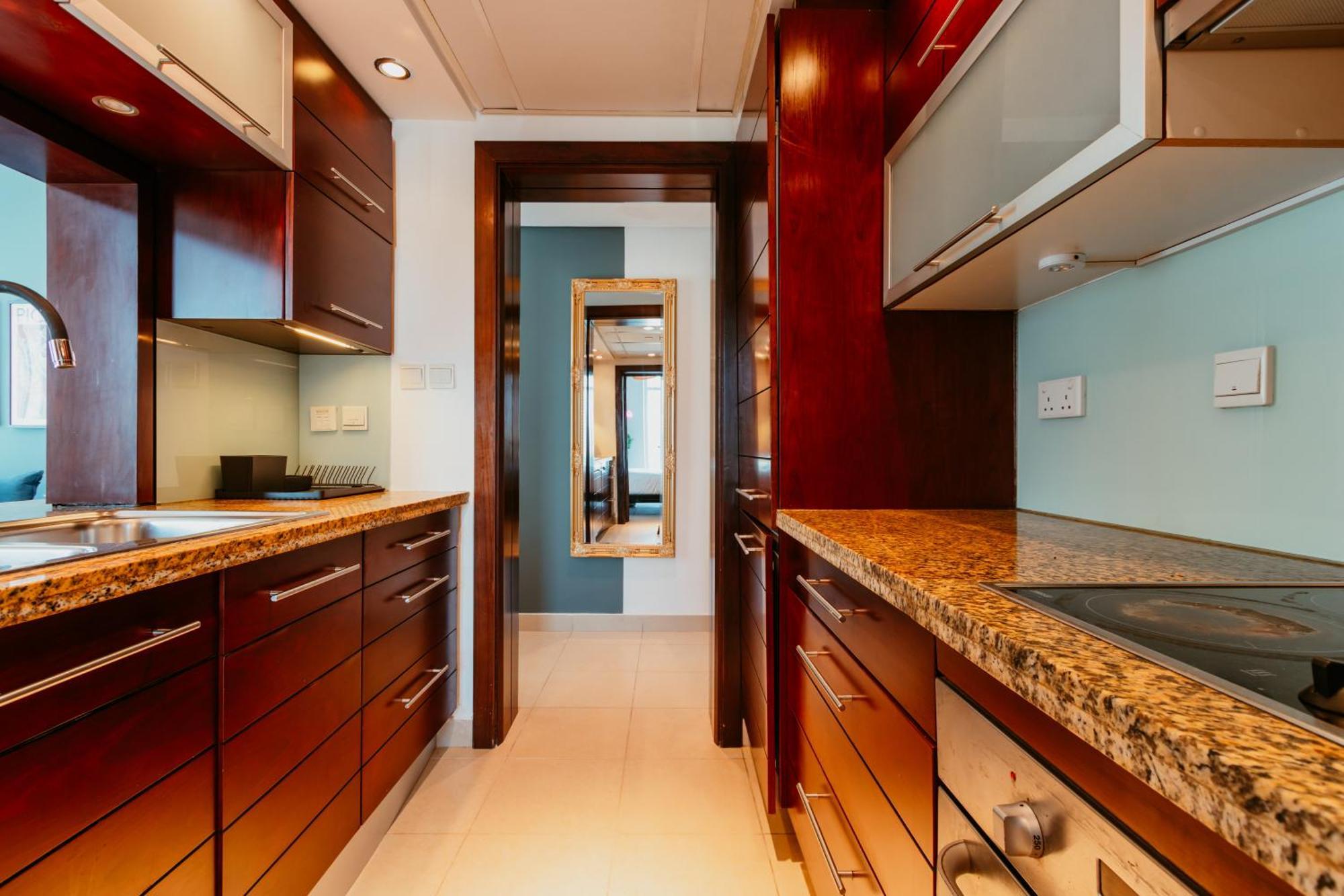 Apartment Stylish 2-bedroom Escape Near Mall Dubai