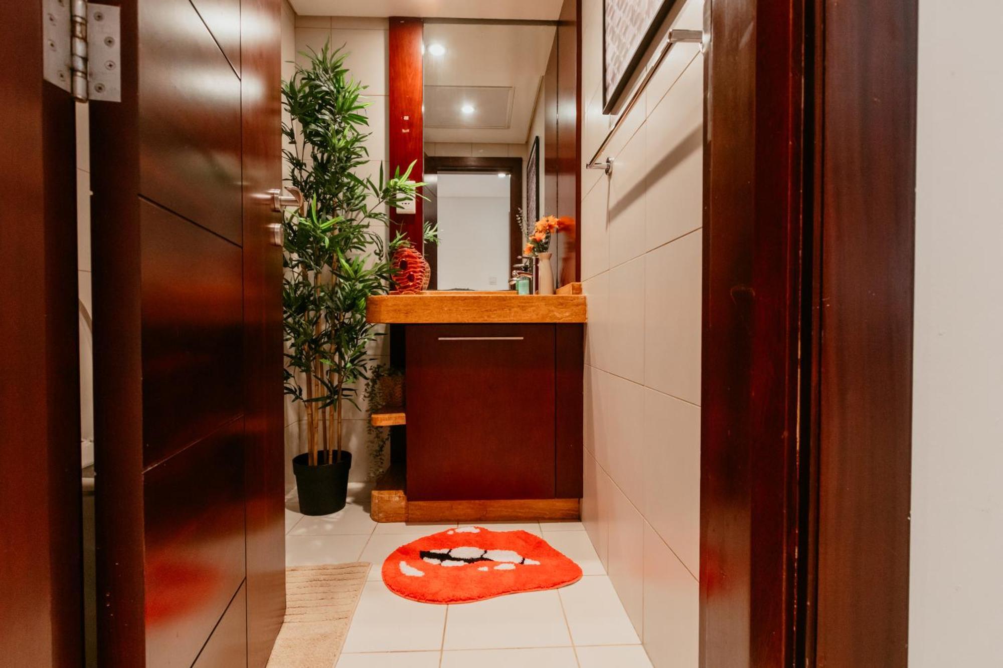 Stylish 2-bedroom Escape Near Mall * Dubai