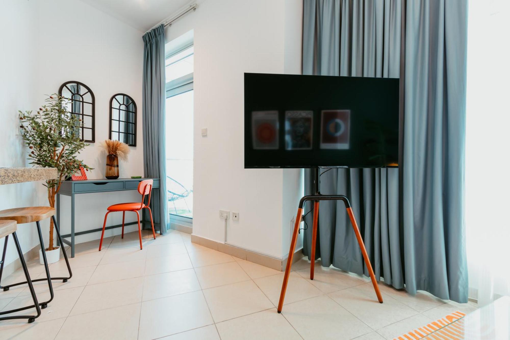 Stylish 2-bedroom Escape Near Mall * Dubai