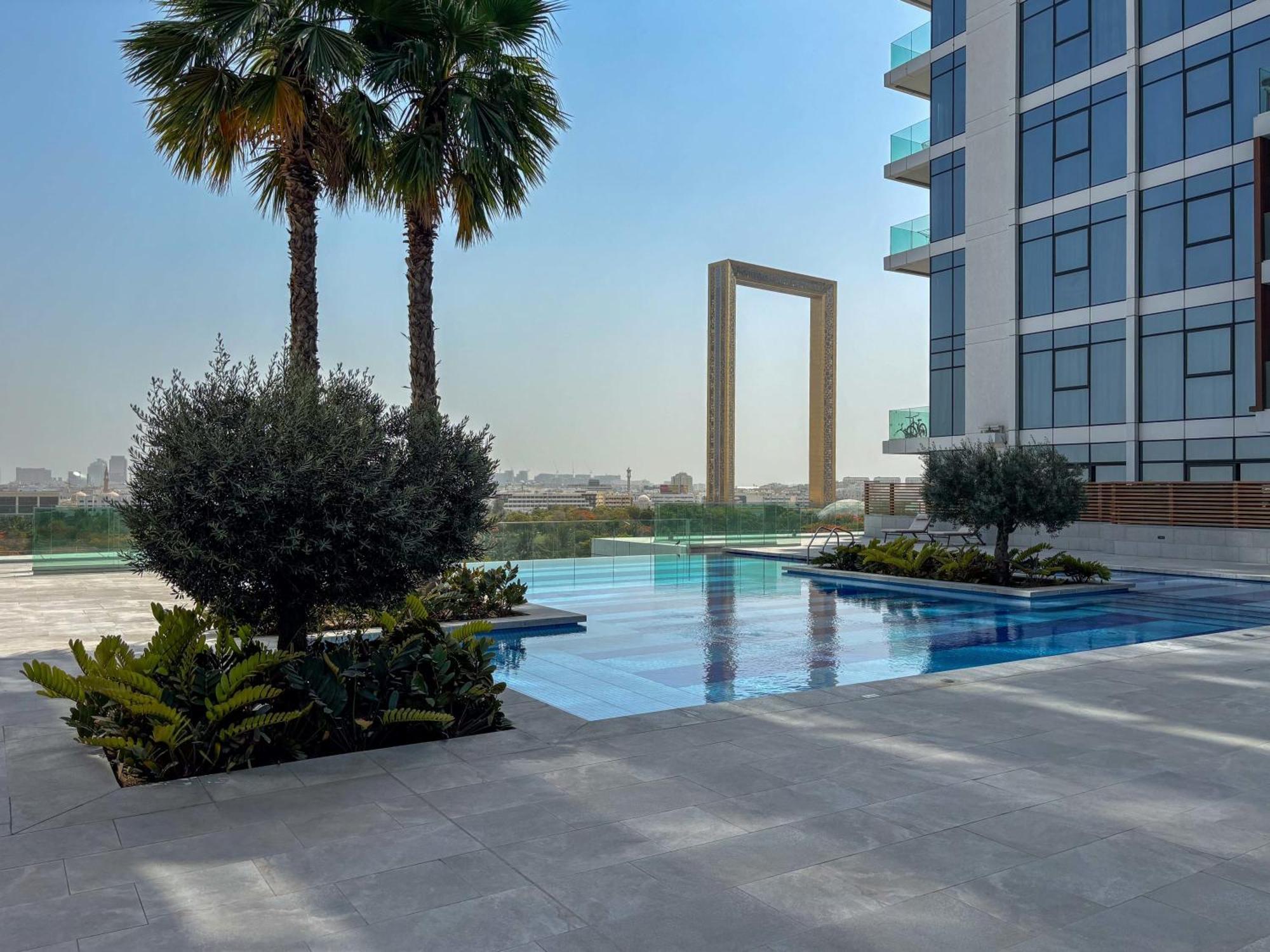 Frank Porter - Park Gate Residences 1
