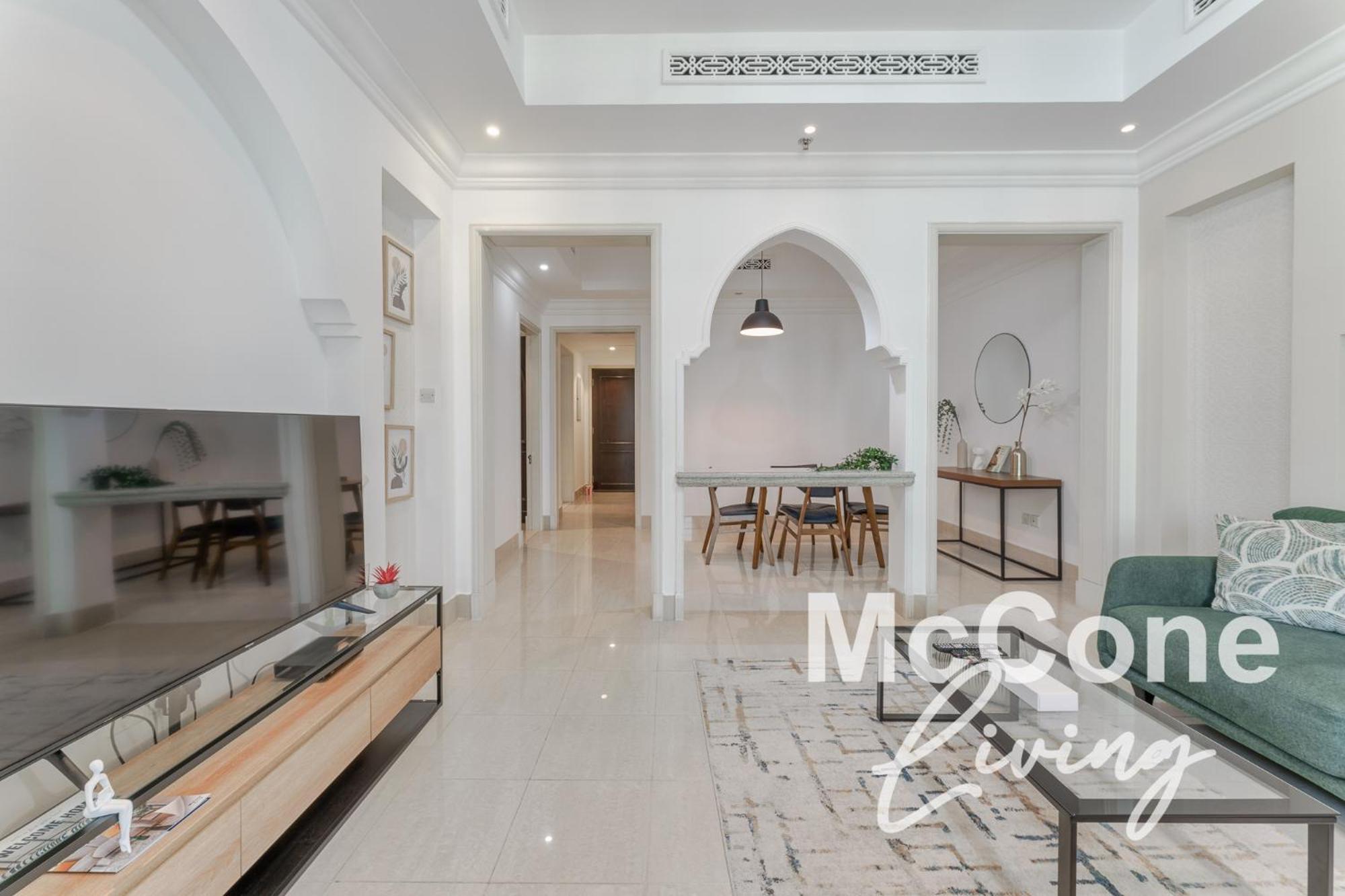 1br In Downtown With Mall Access * Dubai