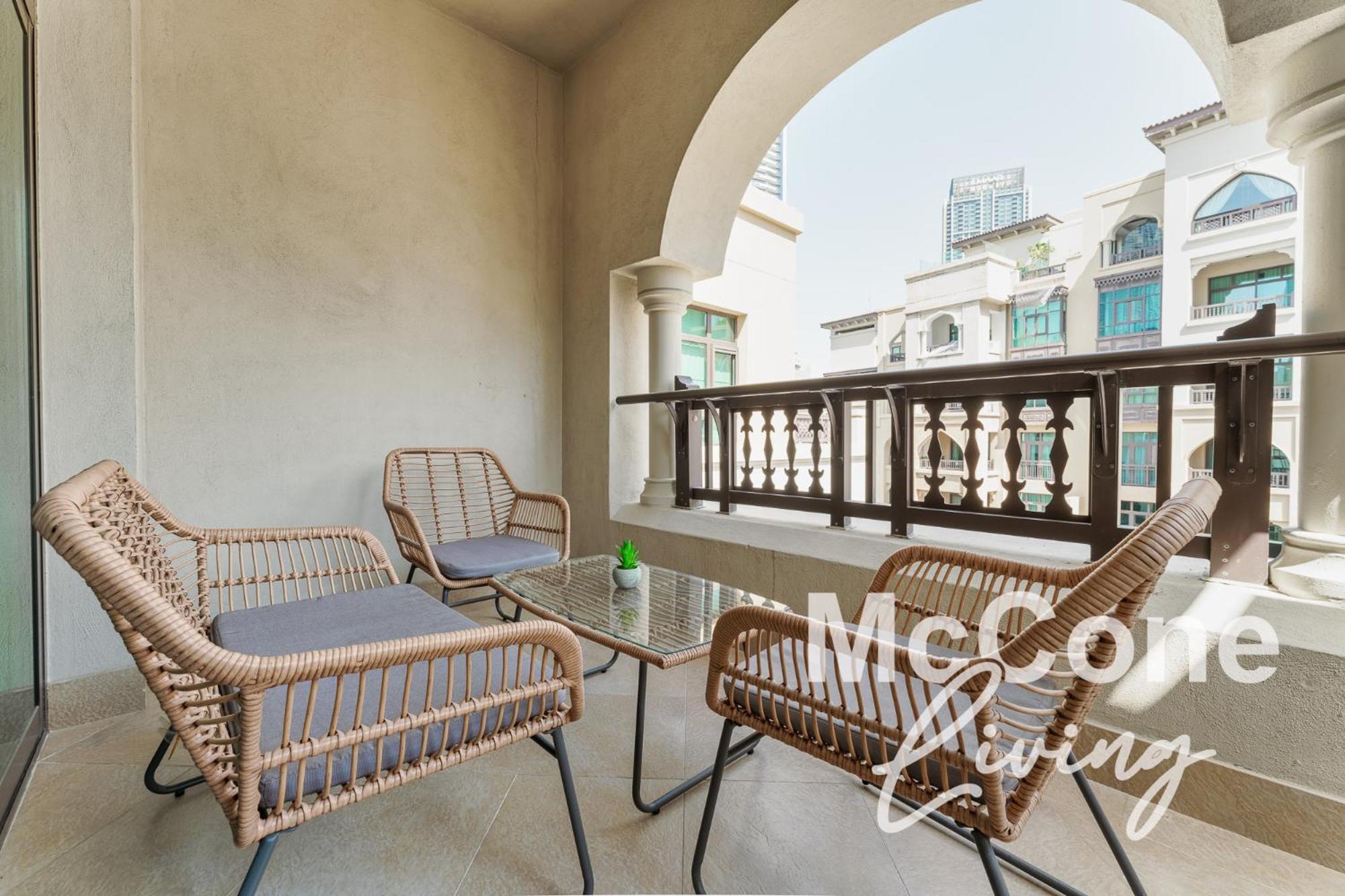 1br In Downtown With Mall Access * Dubai