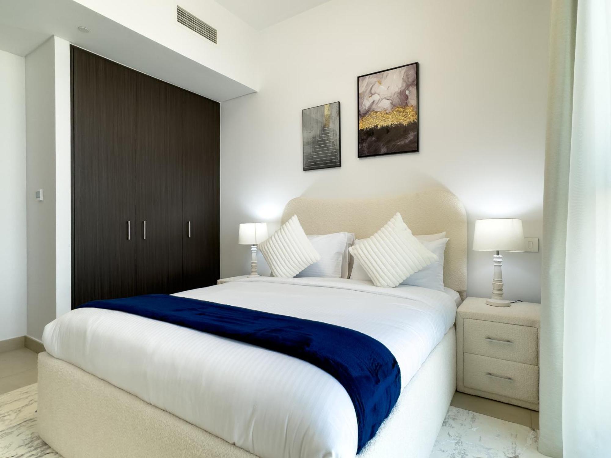 Apartment 3br Maids With Full Burj Khalifa Views Dubai