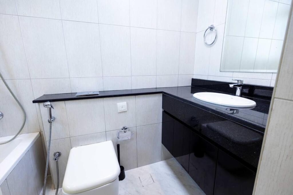 Wonderful 2 Bedroom At Jvc