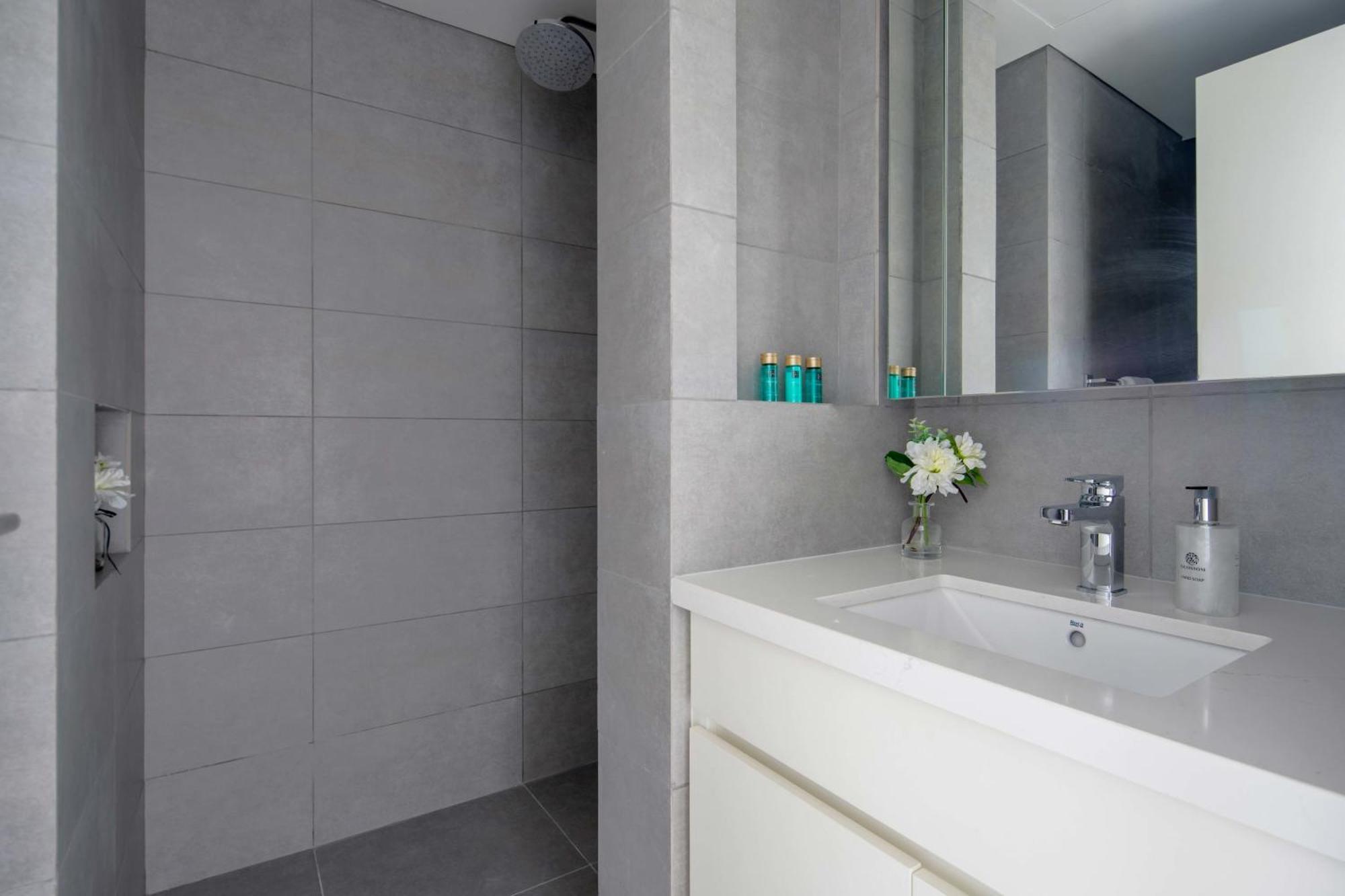 Apartment Frank Porter - Ahad Residences *