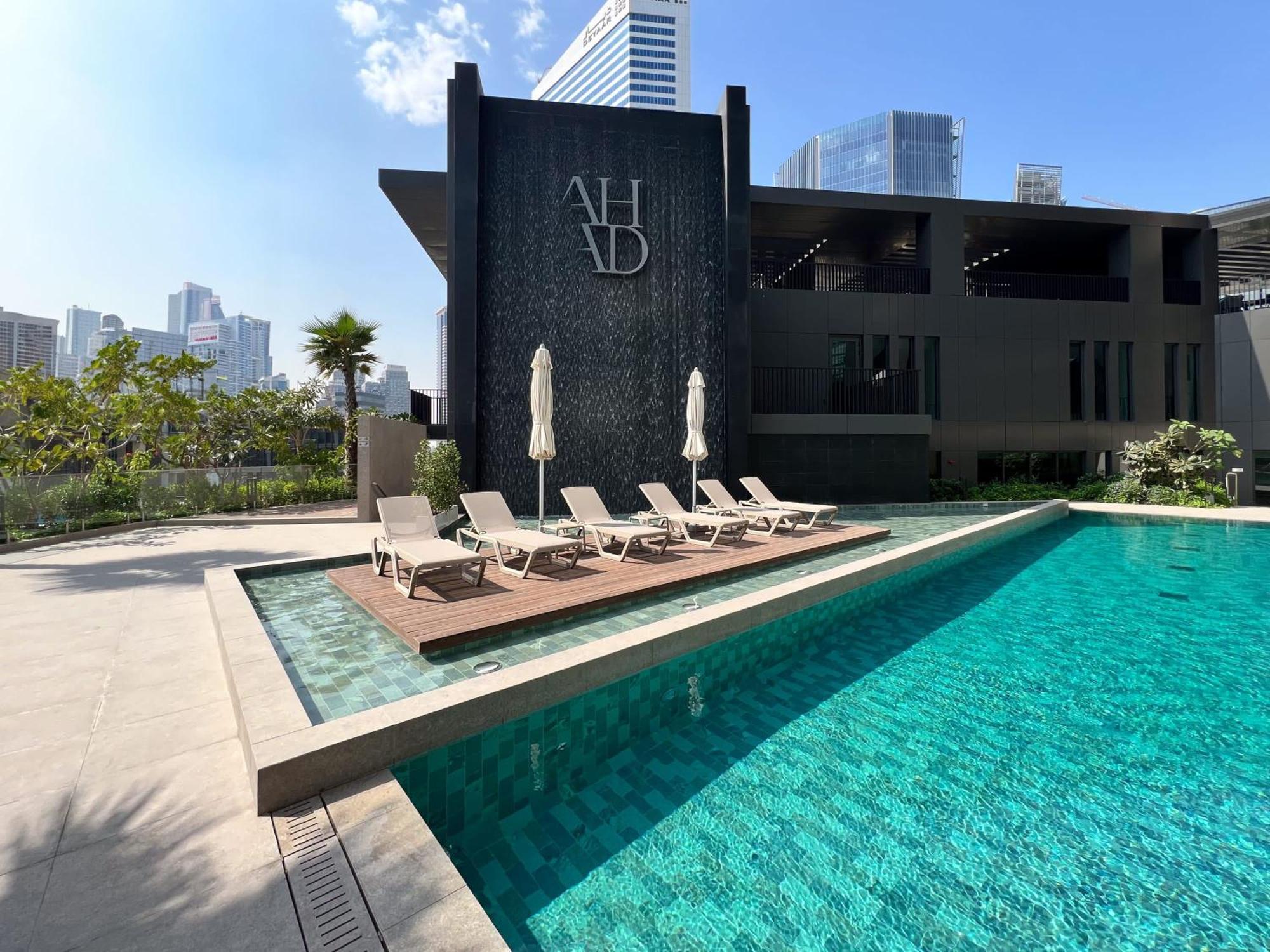 Frank Porter - Ahad Residences