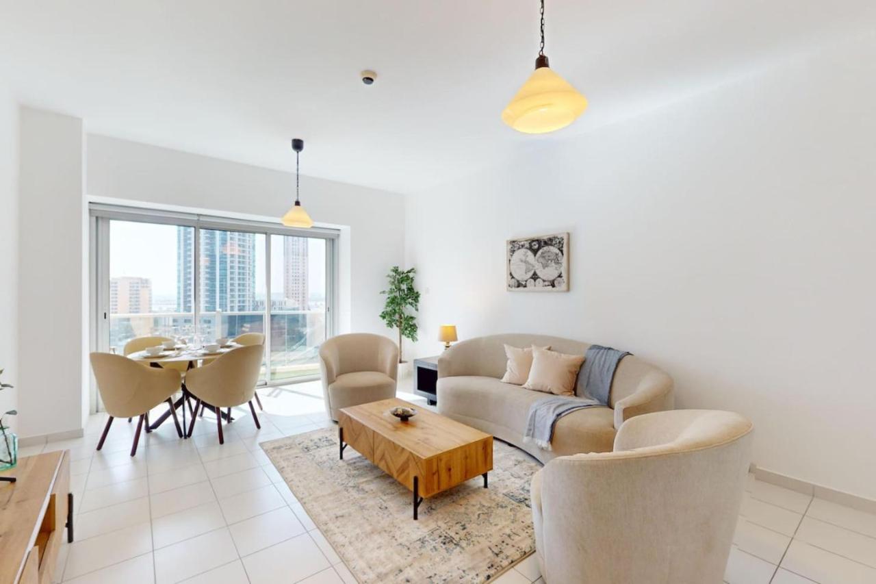Apartment Marina Tower - Chic One Bedroom Dubai