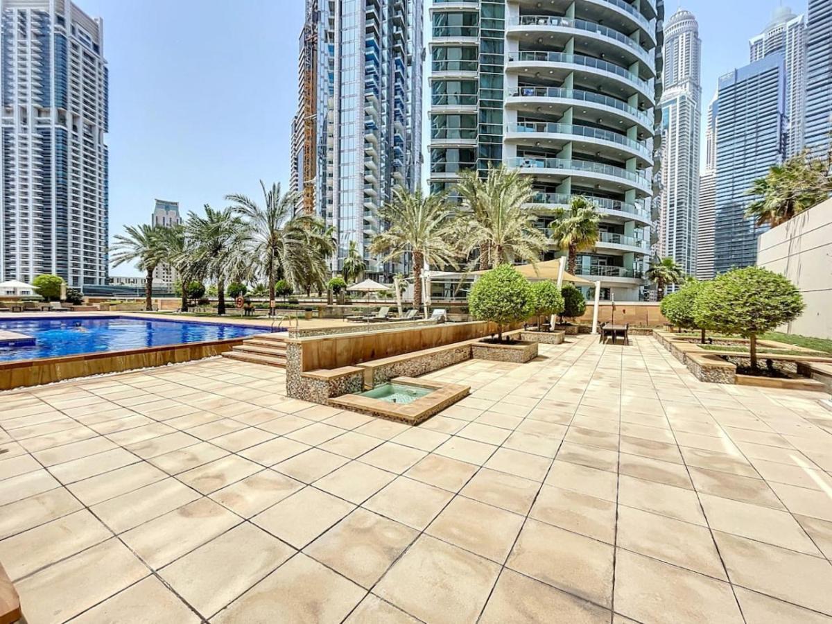 Marina Tower - Chic One Bedroom * Dubai