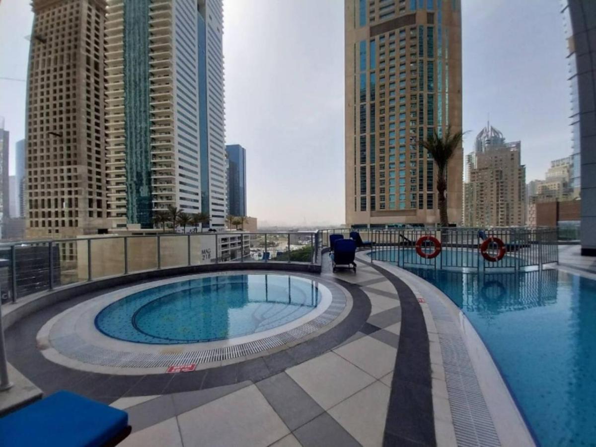 Torch Tower - Fashionable Two Bedroom Apartment *