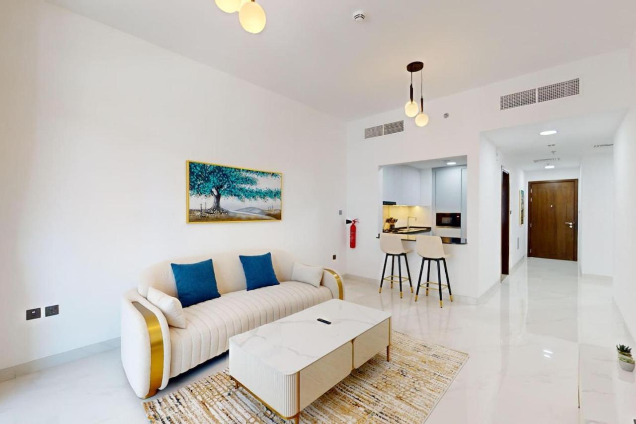 Uni Estate - Modern One Bedroom Apartment