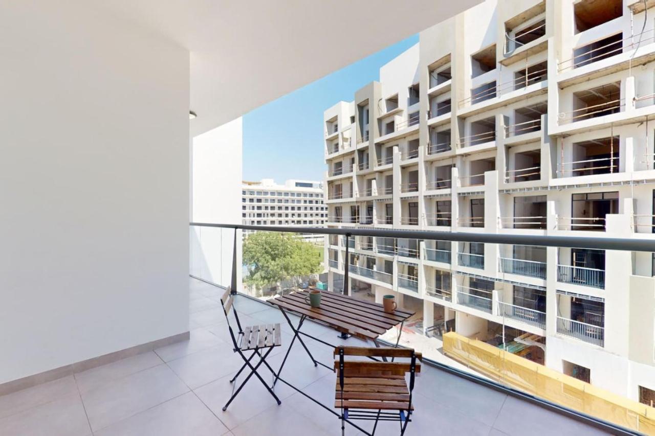 Uni Estate - Modern One Bedroom Dubai