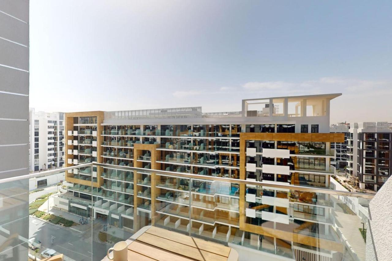 Azizi Riviera 22 - Light Apartment Dubai