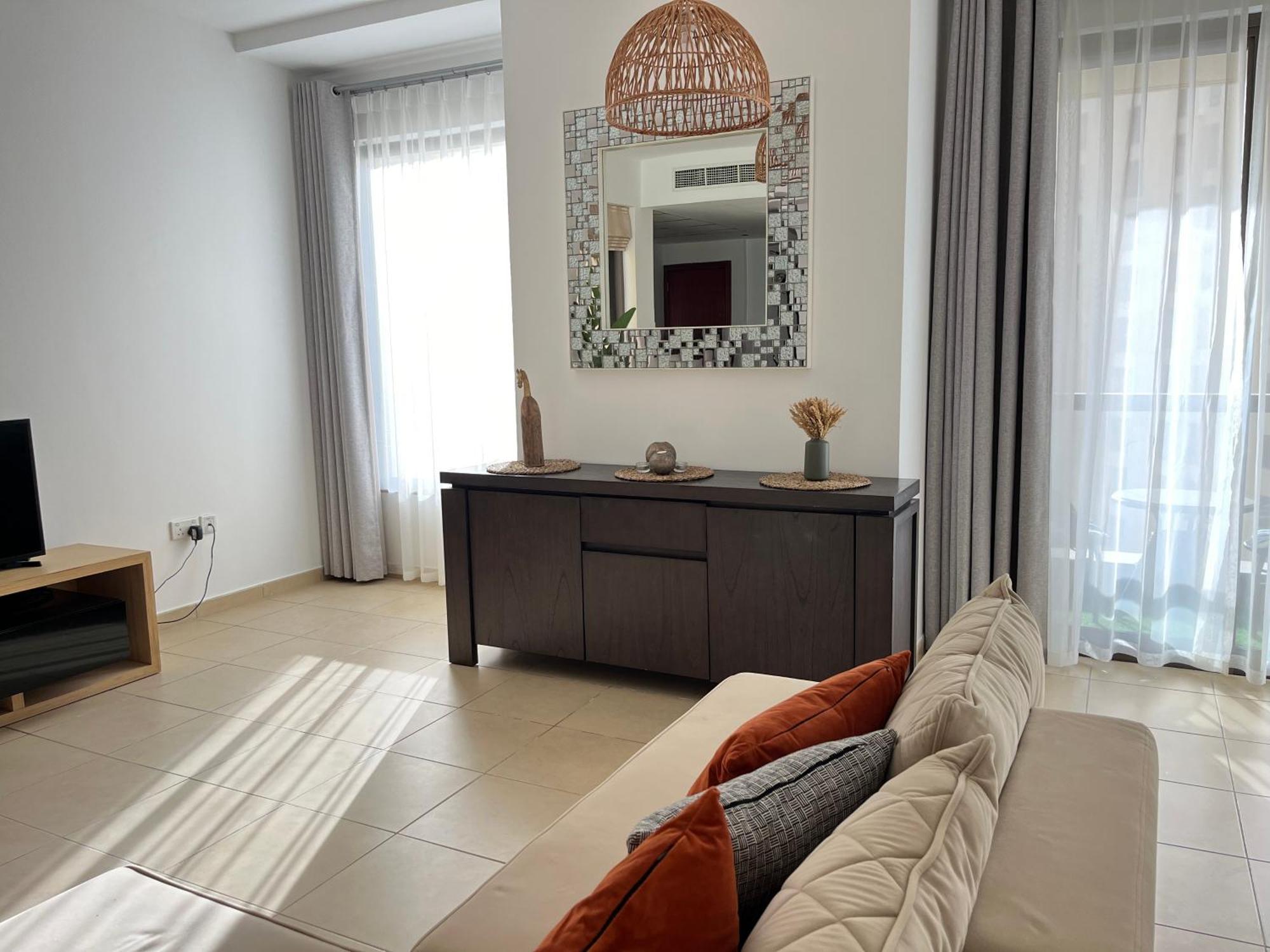 Spacious 1br Jbr Dubai