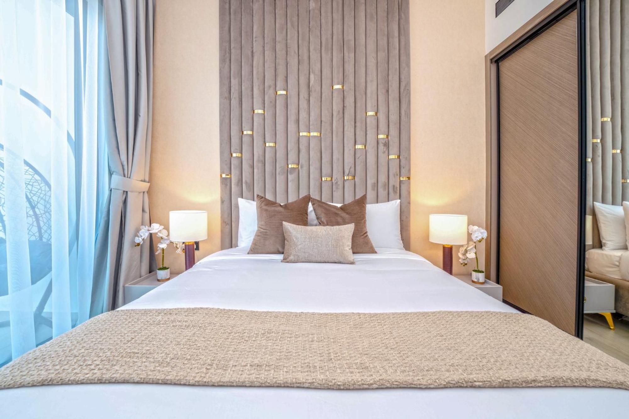 Easygo - Binghatti Heights 1br Comfortable *