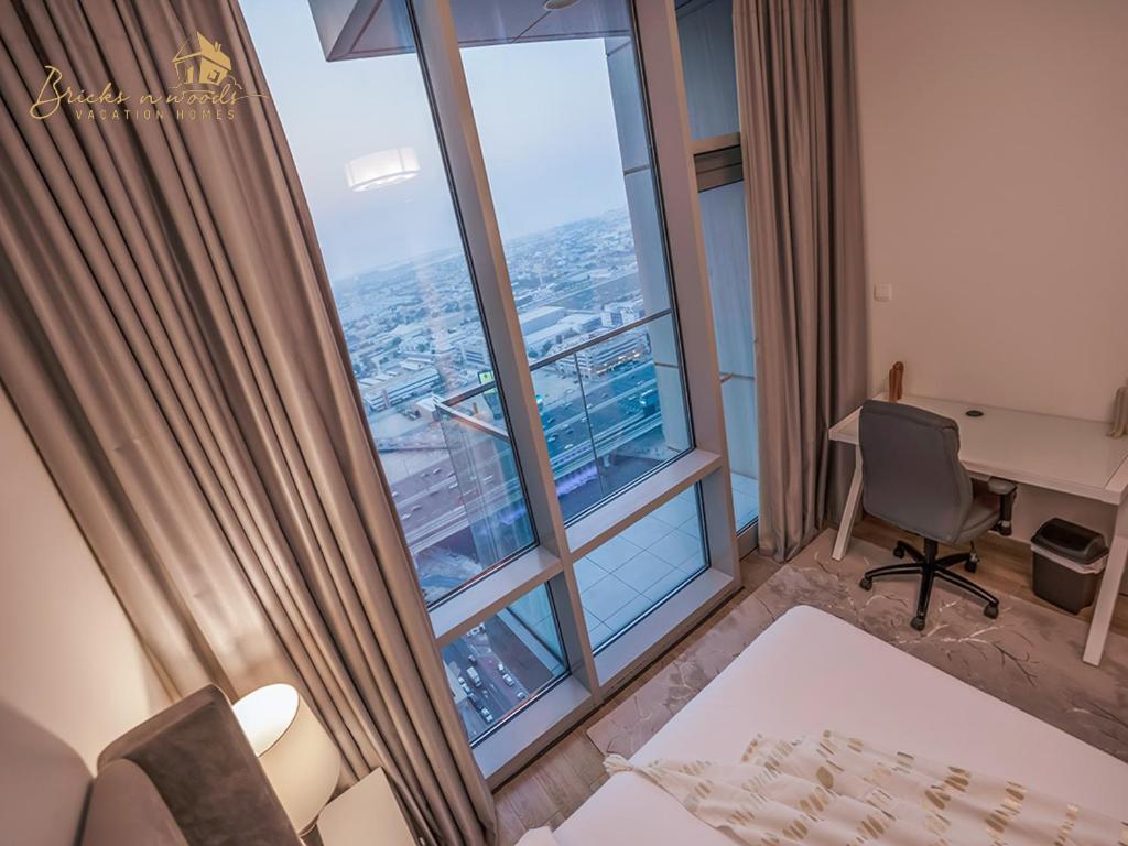 Modern High Floor Canal View1 Bhk