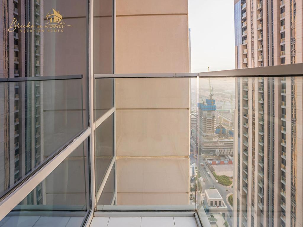 Modern High Floor Canal View1 Bhk Apartment