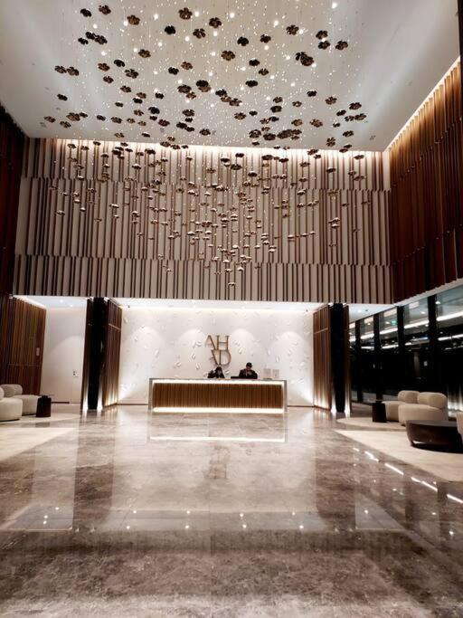 Chic In Business Bay With Pool And Gym