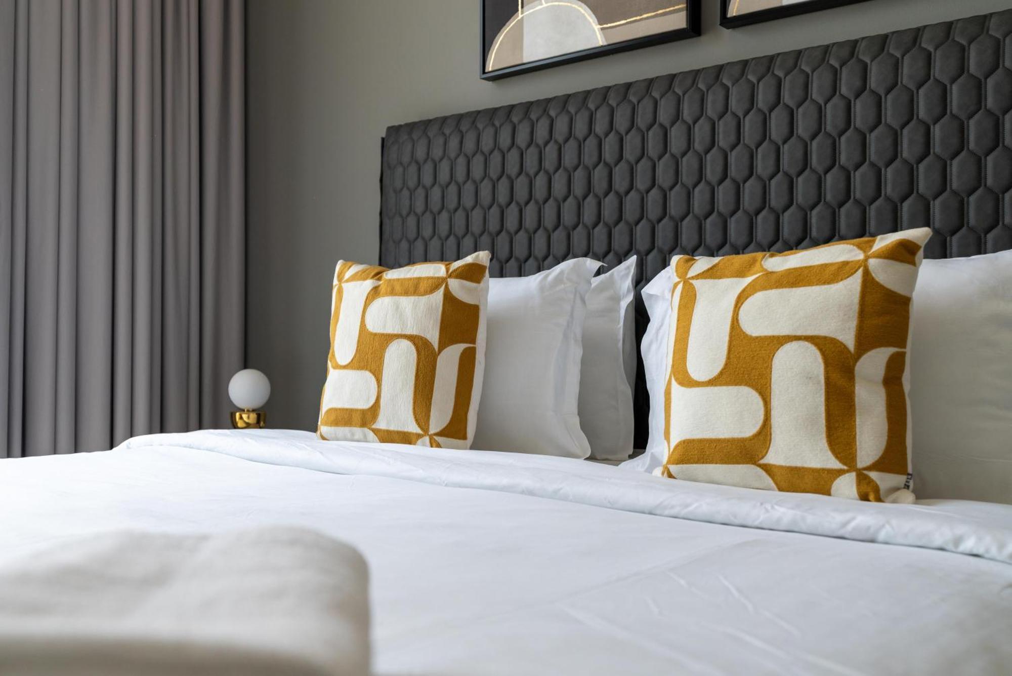 Apartment Luxury At Summerprices Downtown Dxb Dubai