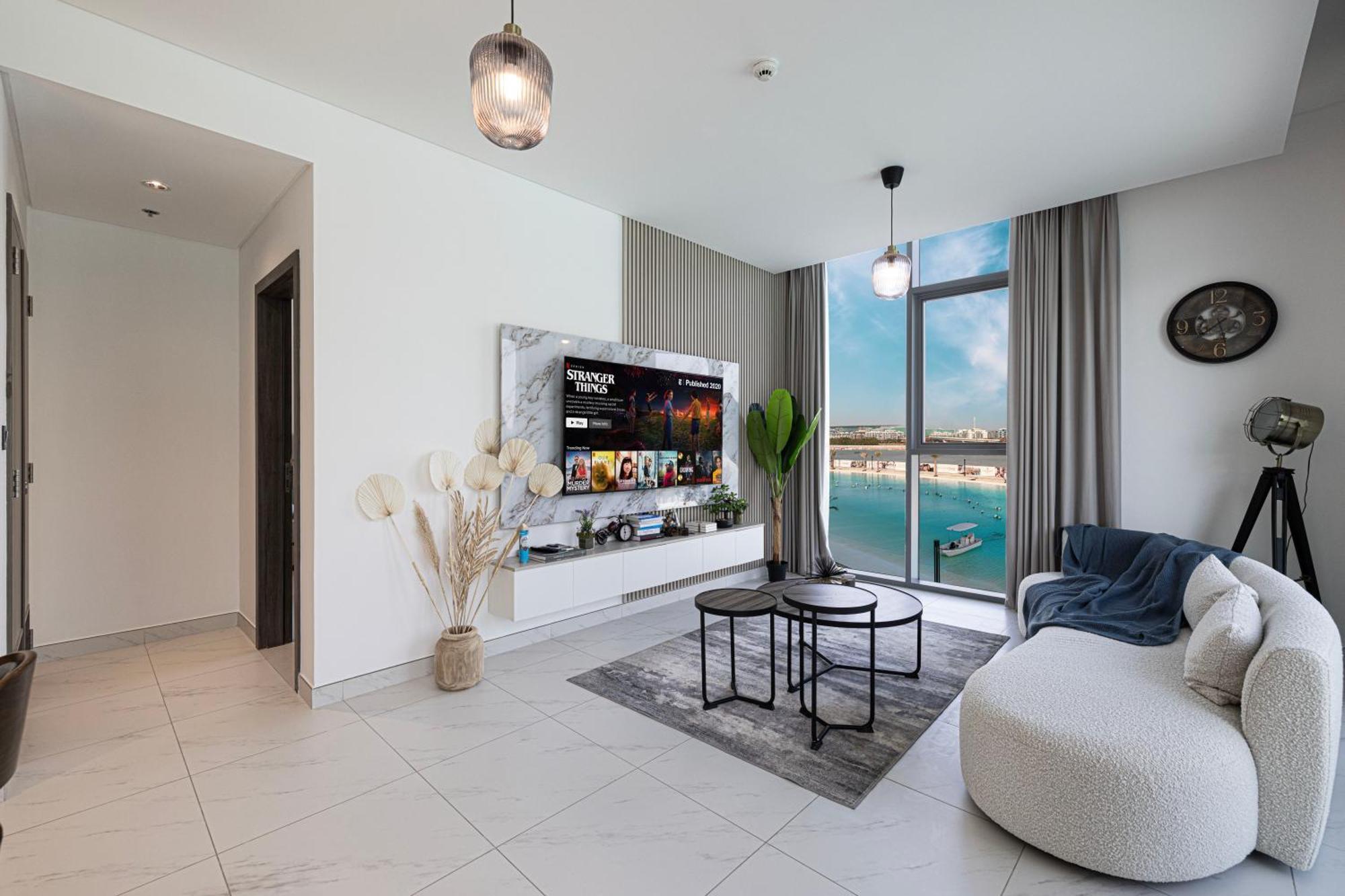 Full Lagoon View Access Exclusive Building Apartment