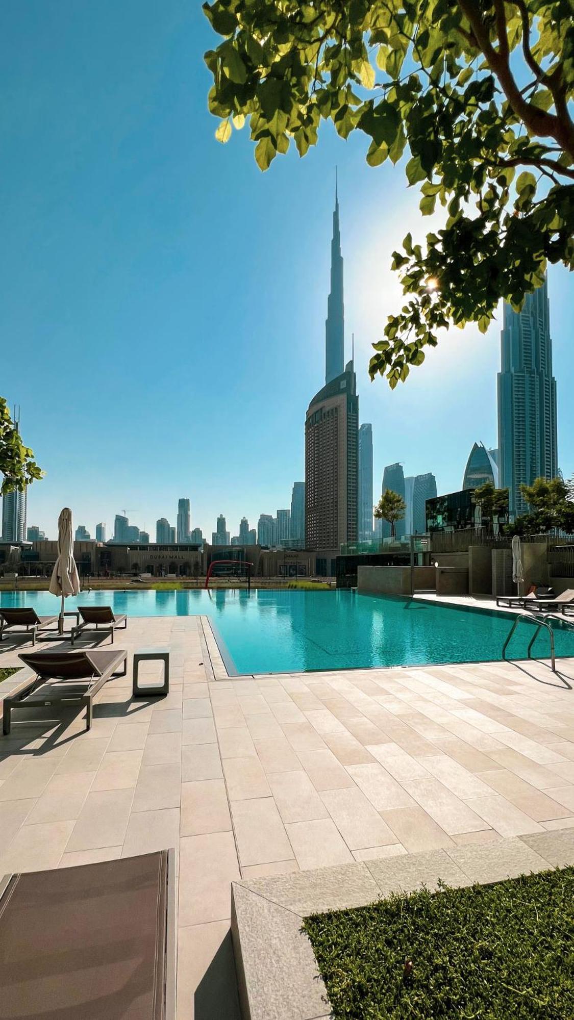 2br With Full Burj View And Direct Access To Mall Apartment Dubai