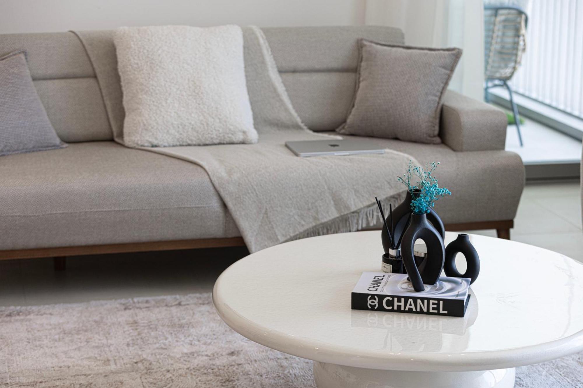 Apartment 2br With Full Burj View And Direct Access To Mall *