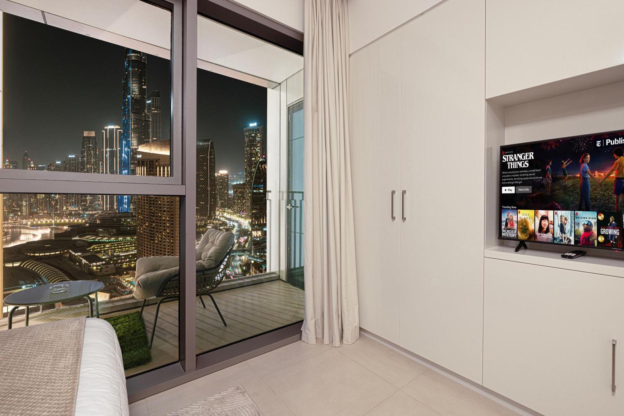 2br With Full Burj View And Direct Access To Mall Apartment Dubai