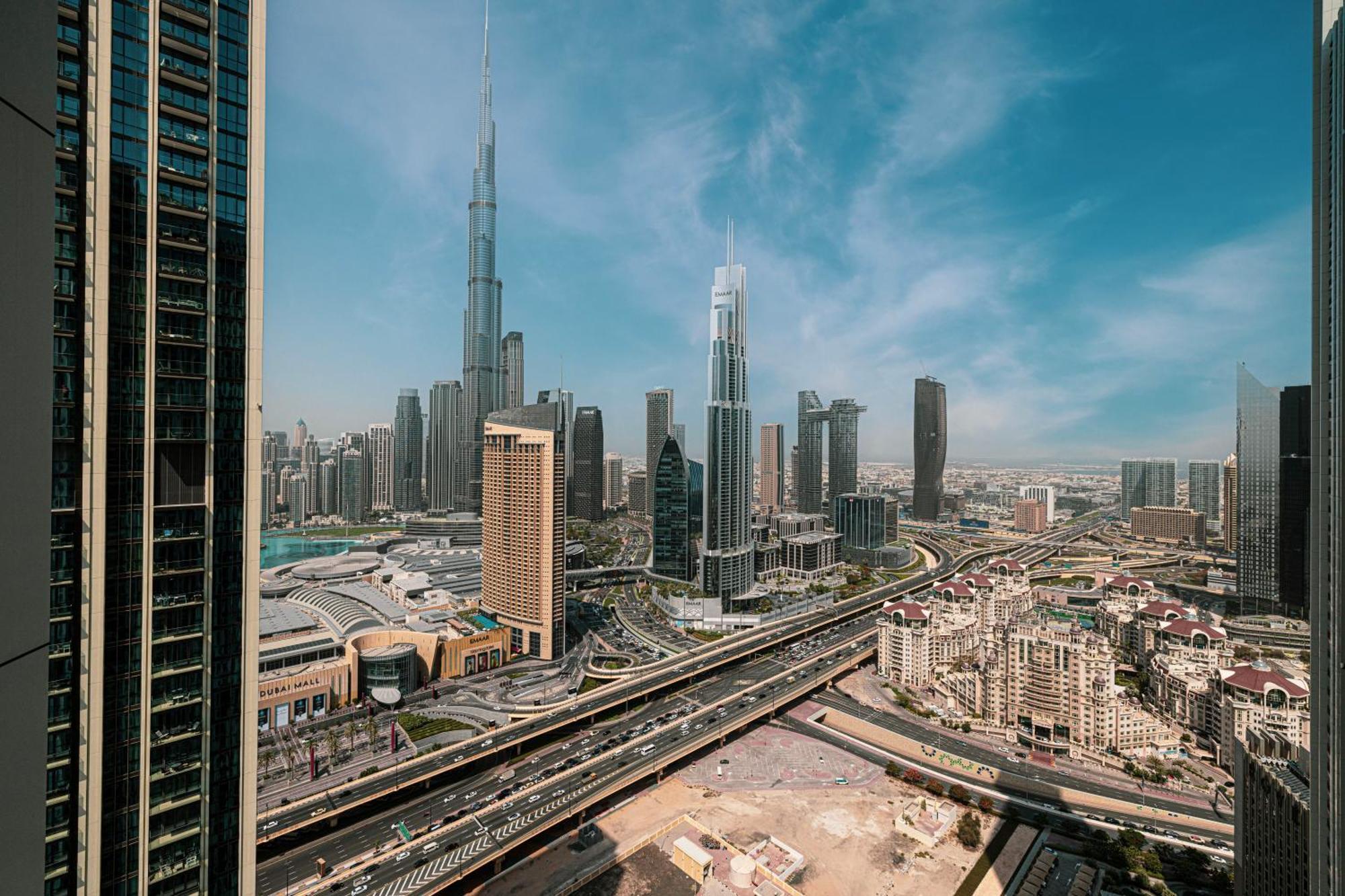 2br With Full Burj View And Direct Access To Mall Apartment Dubai