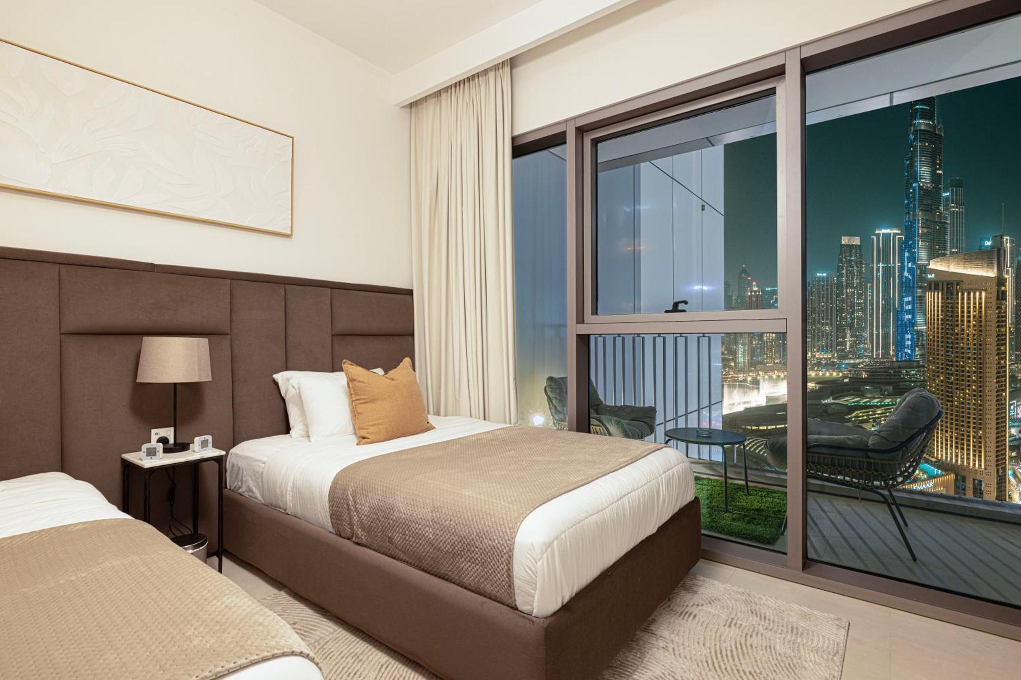 Apartment 2br With Full Burj View And Direct Access To Mall *