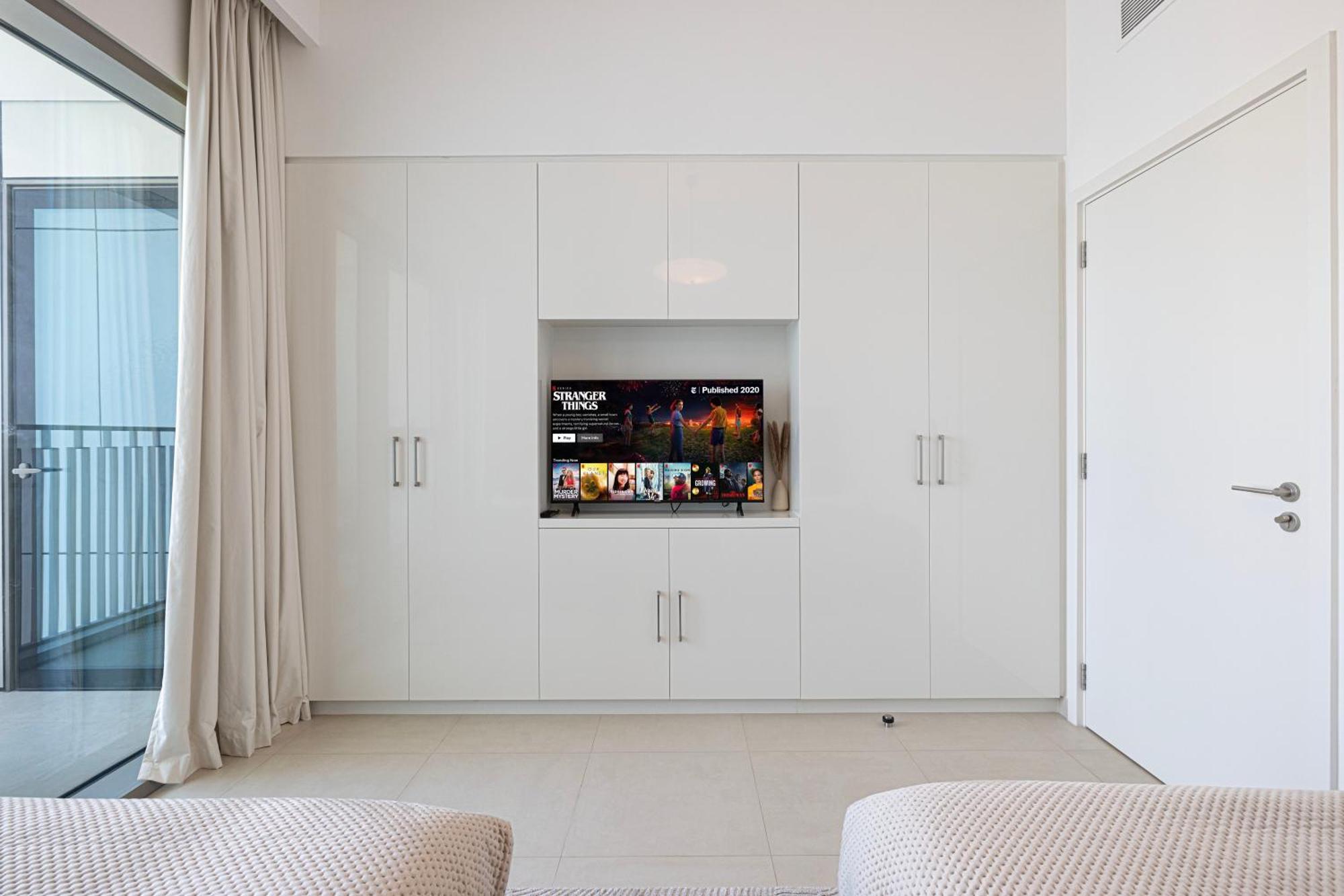 2br With Full Burj View And Direct Access To Mall Apartment Dubai