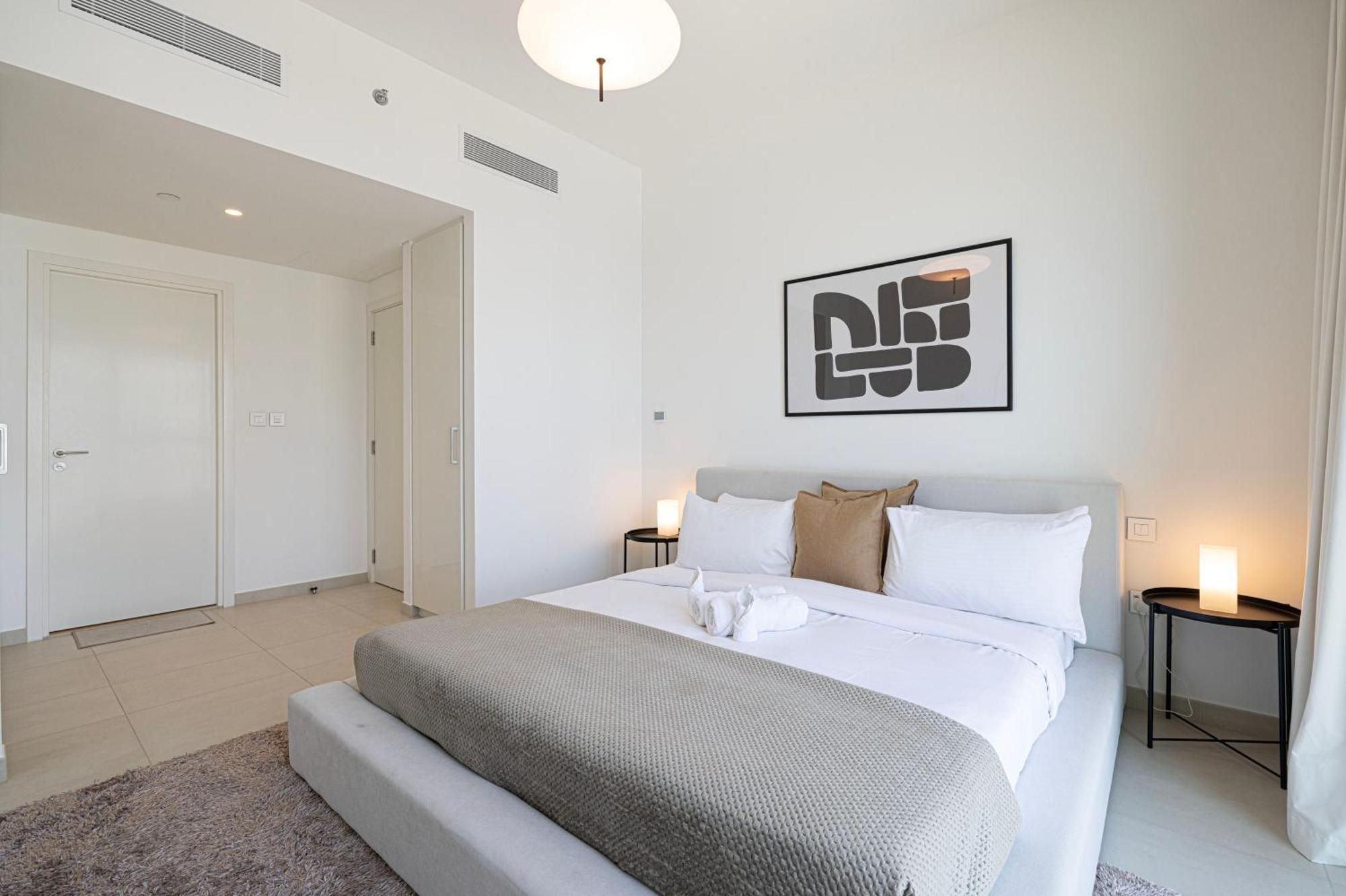 2br With Full Burj View And Direct Access To Mall Dubai
