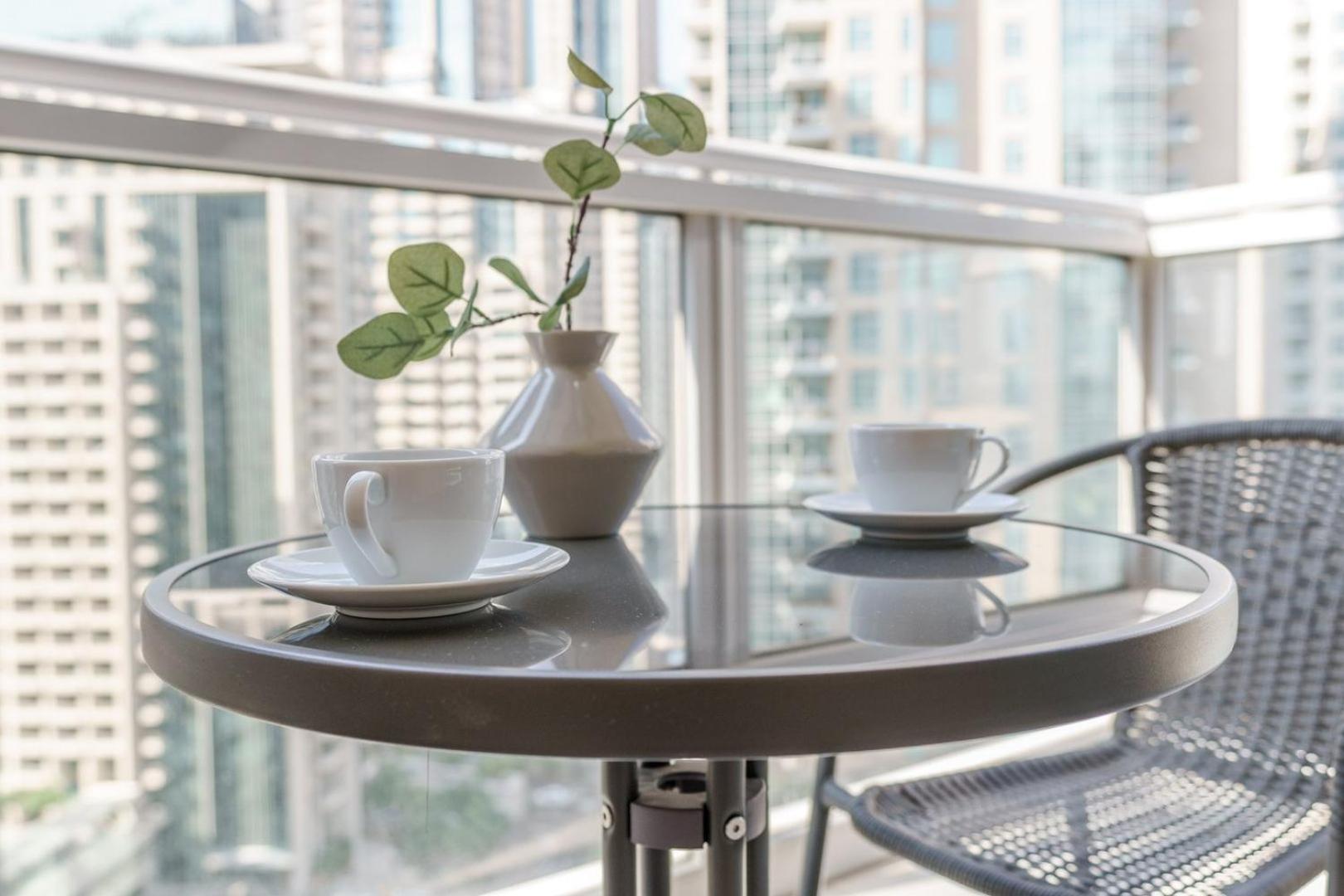 Guestready - Modern White With Fountain View Dubai