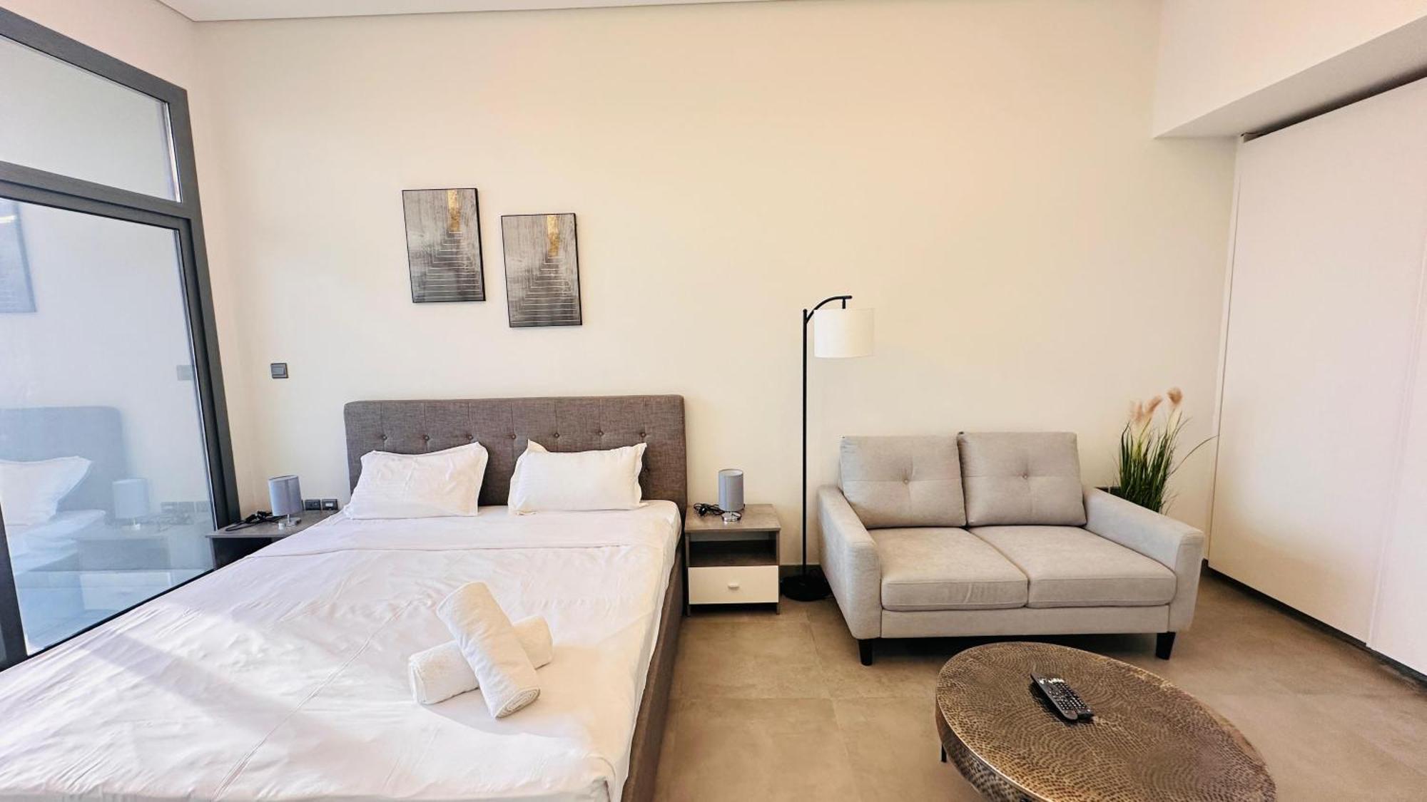 Homestay Upscale Burj View With Balcony Free Parking By Belvilla *