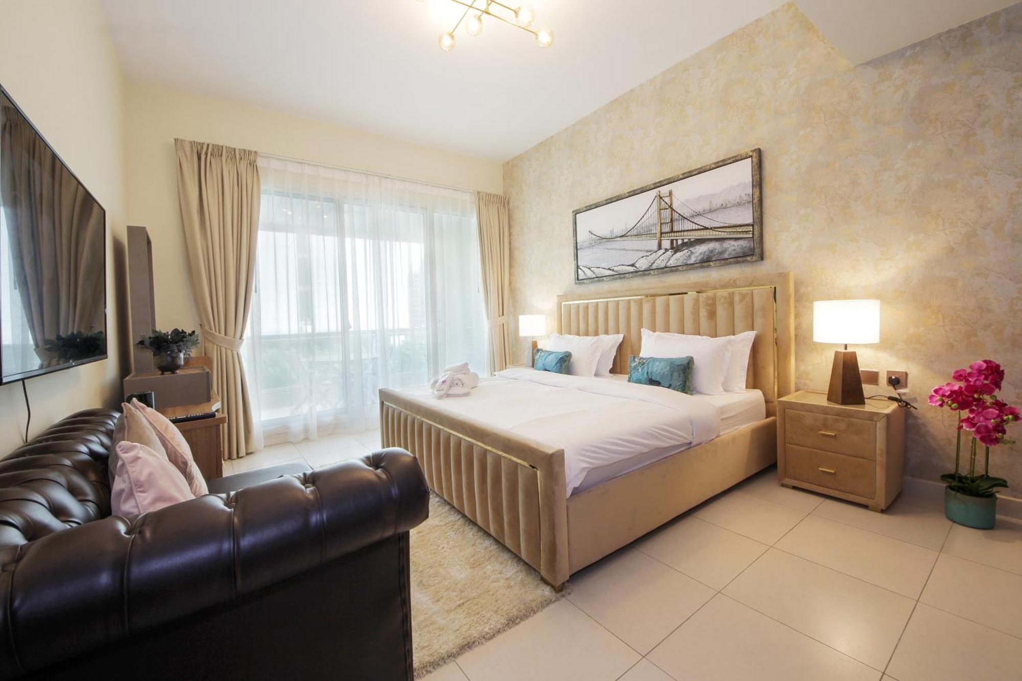 Stunning Marina View In Marina Sail Tower By Truebleu Apartment