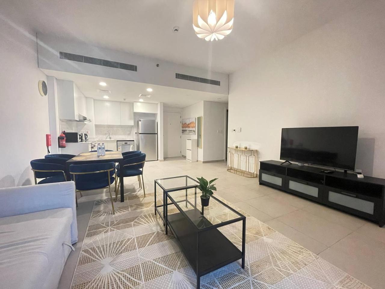 Luxe & Comfy Madinat Jumeirah - With Scenic Views - Pool Managed By Sunnyhomes Apartment *