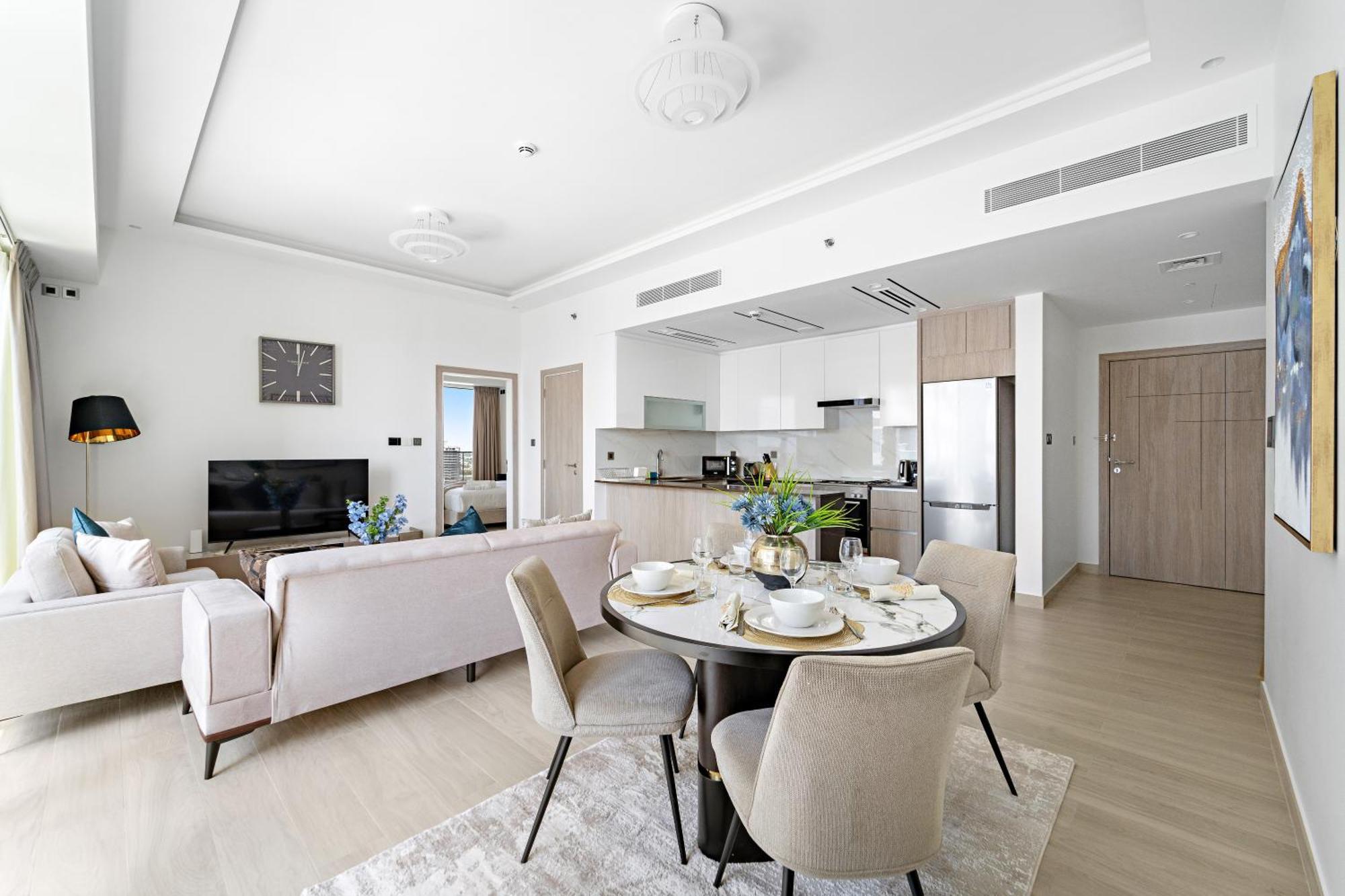 Apartment Big 1bd In Jlt - Pool, Game Zone Dubai