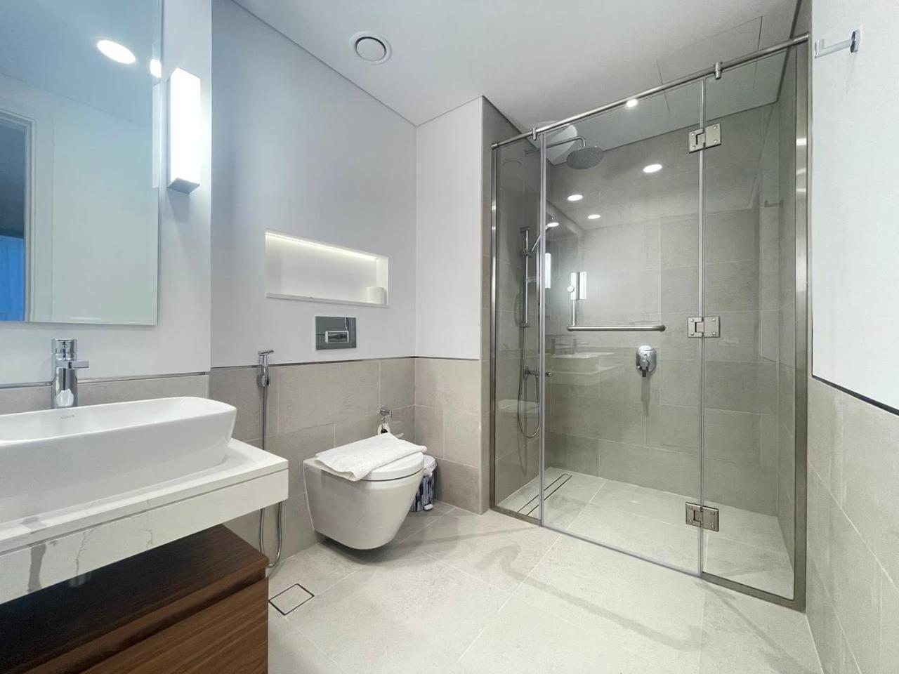 Apartment Luxe & Comfy Madinat Jumeirah - With Scenic Views - Pool Managed By Sunnyhomes Dubai