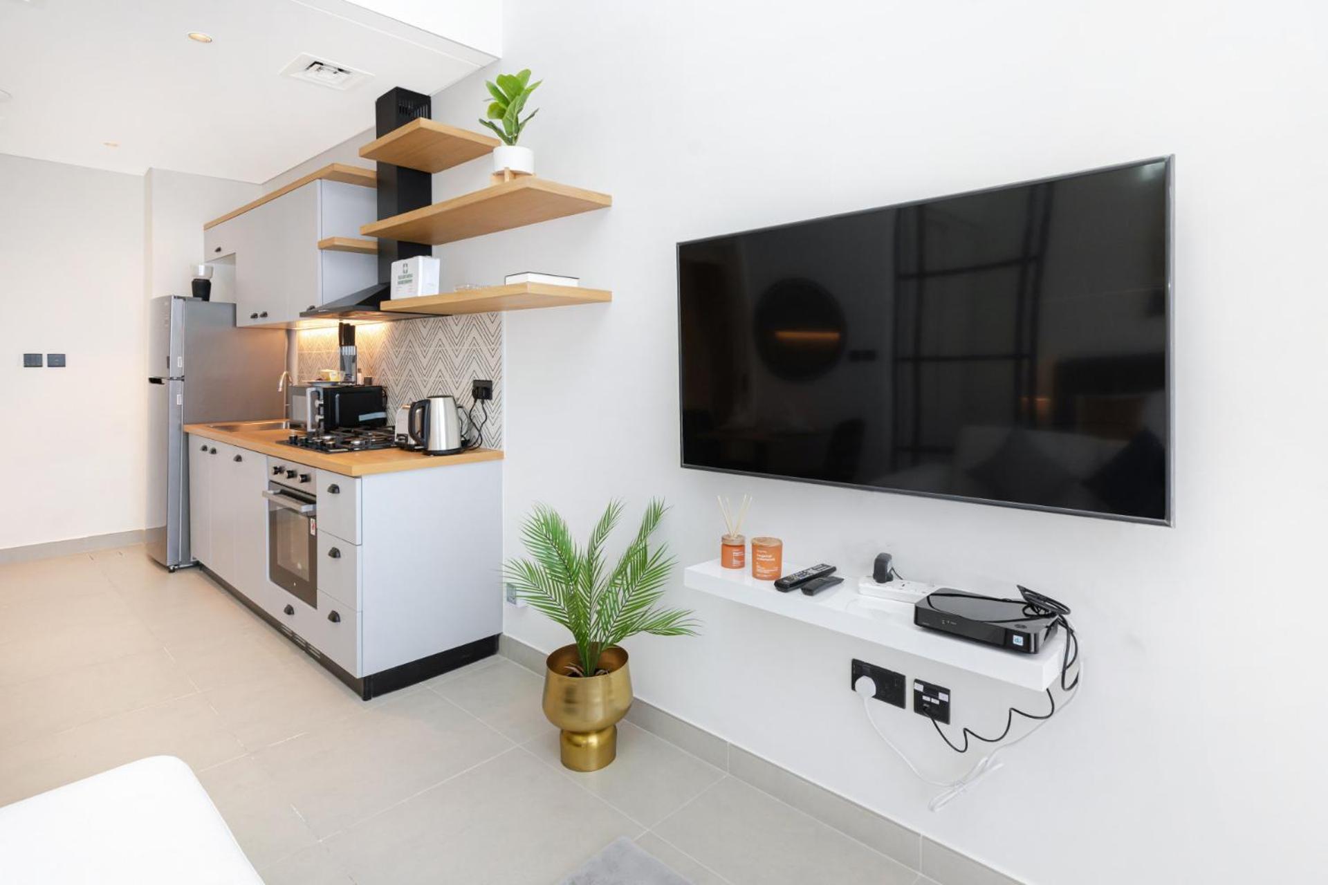 Chic I Great Amenities I Modern Living Apartment